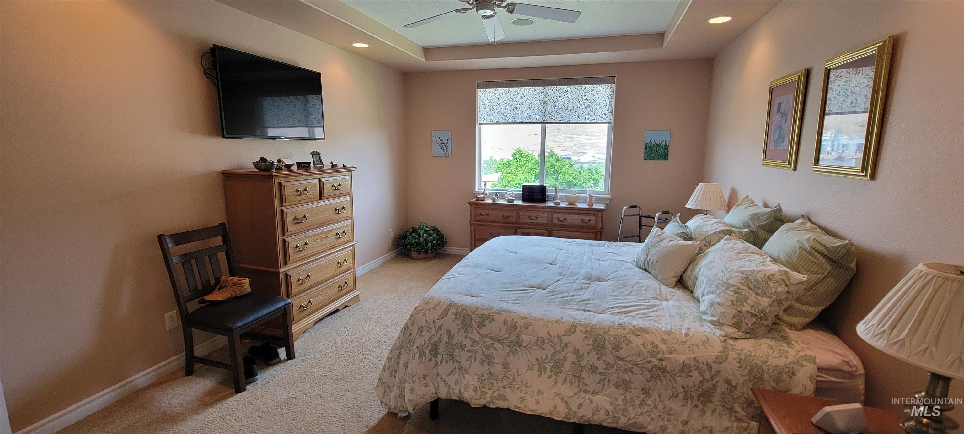 910 Vineland Property Photo 12
