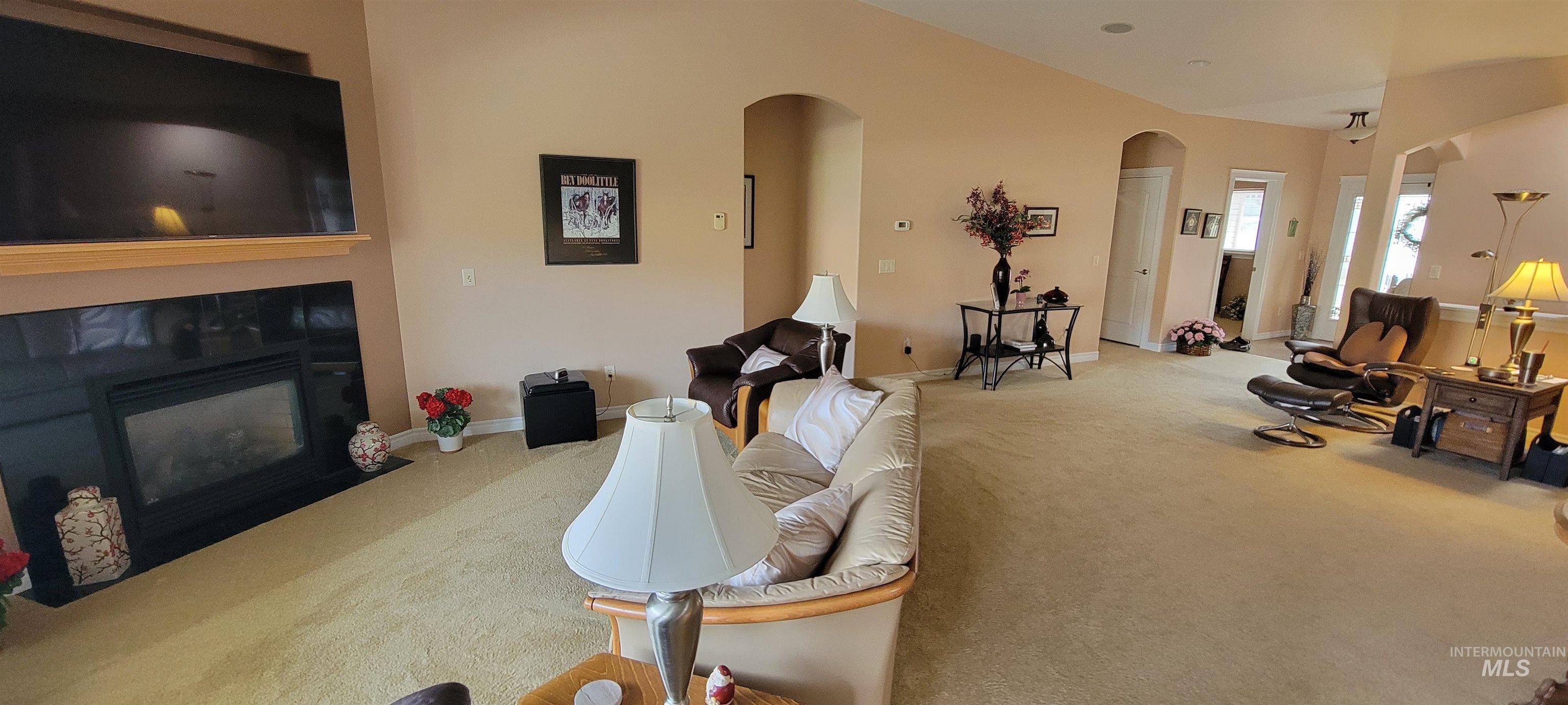 910 Vineland Property Photo 13
