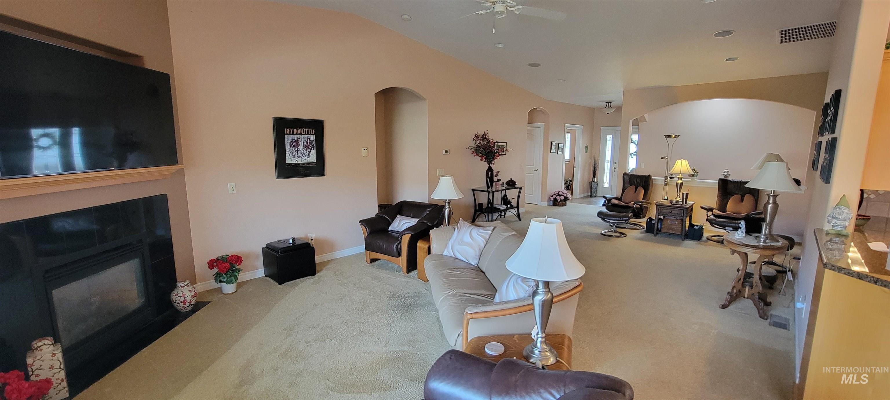 910 Vineland Property Photo 45