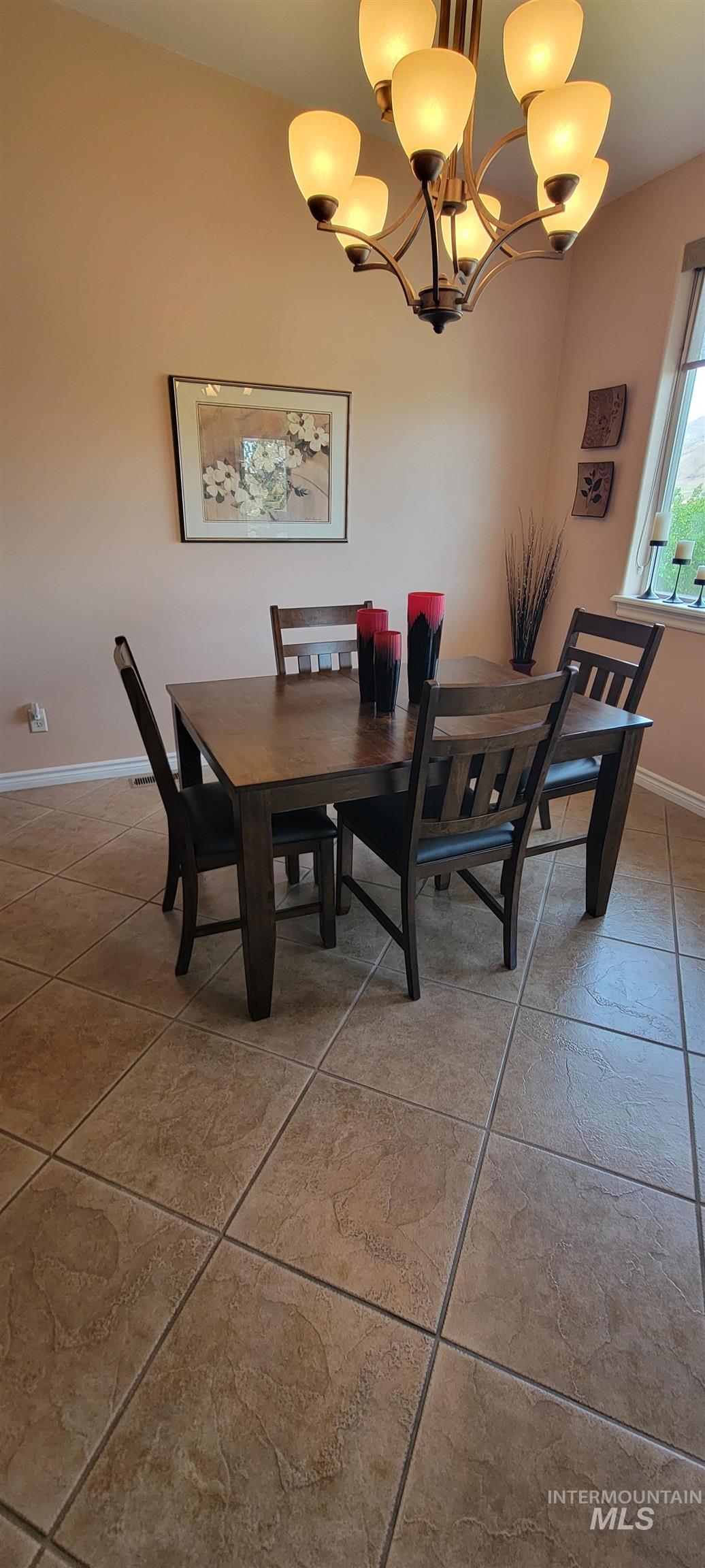 910 Vineland Property Photo 46