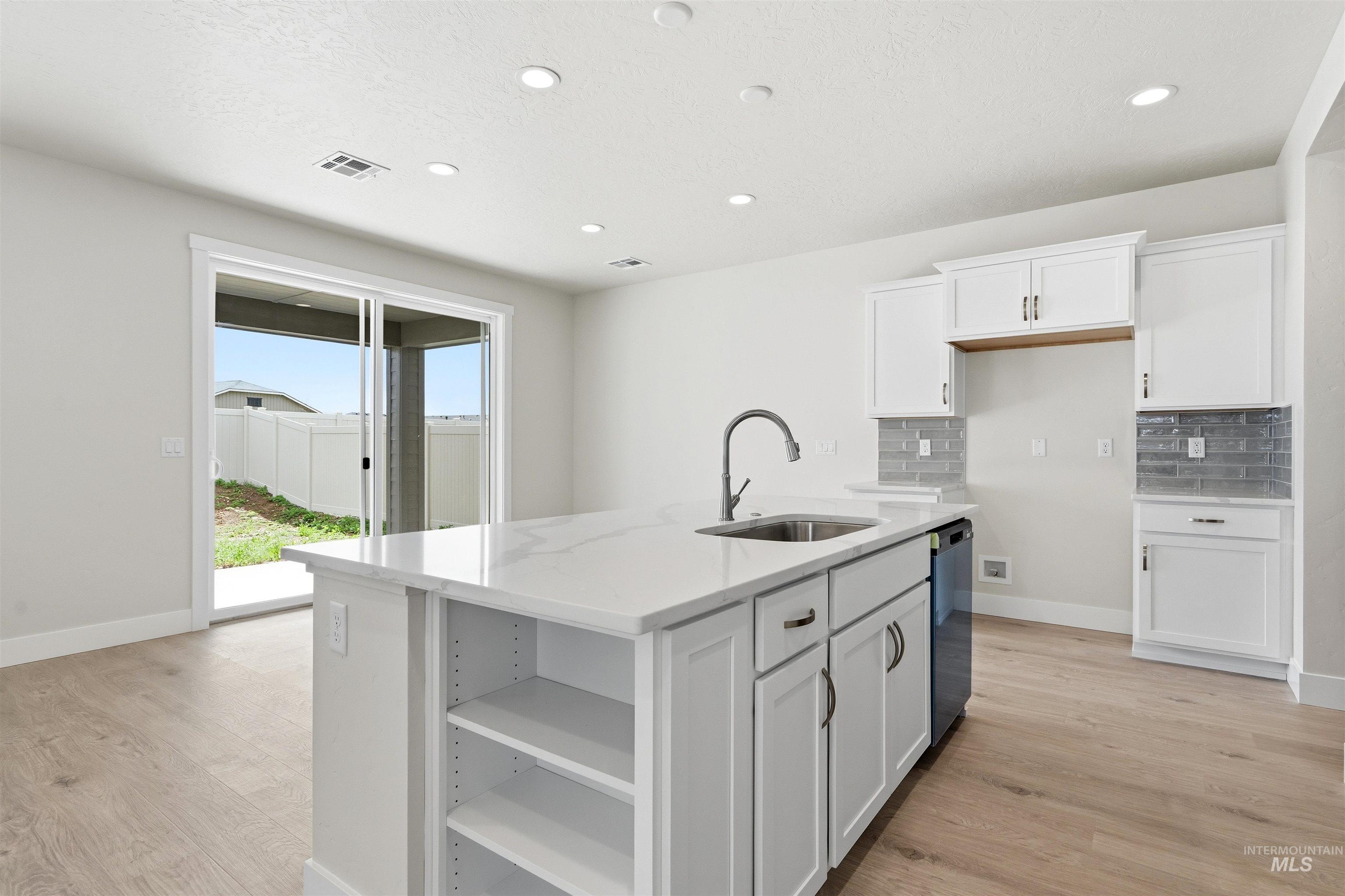 5891 N Backfire Way Property Photo 3