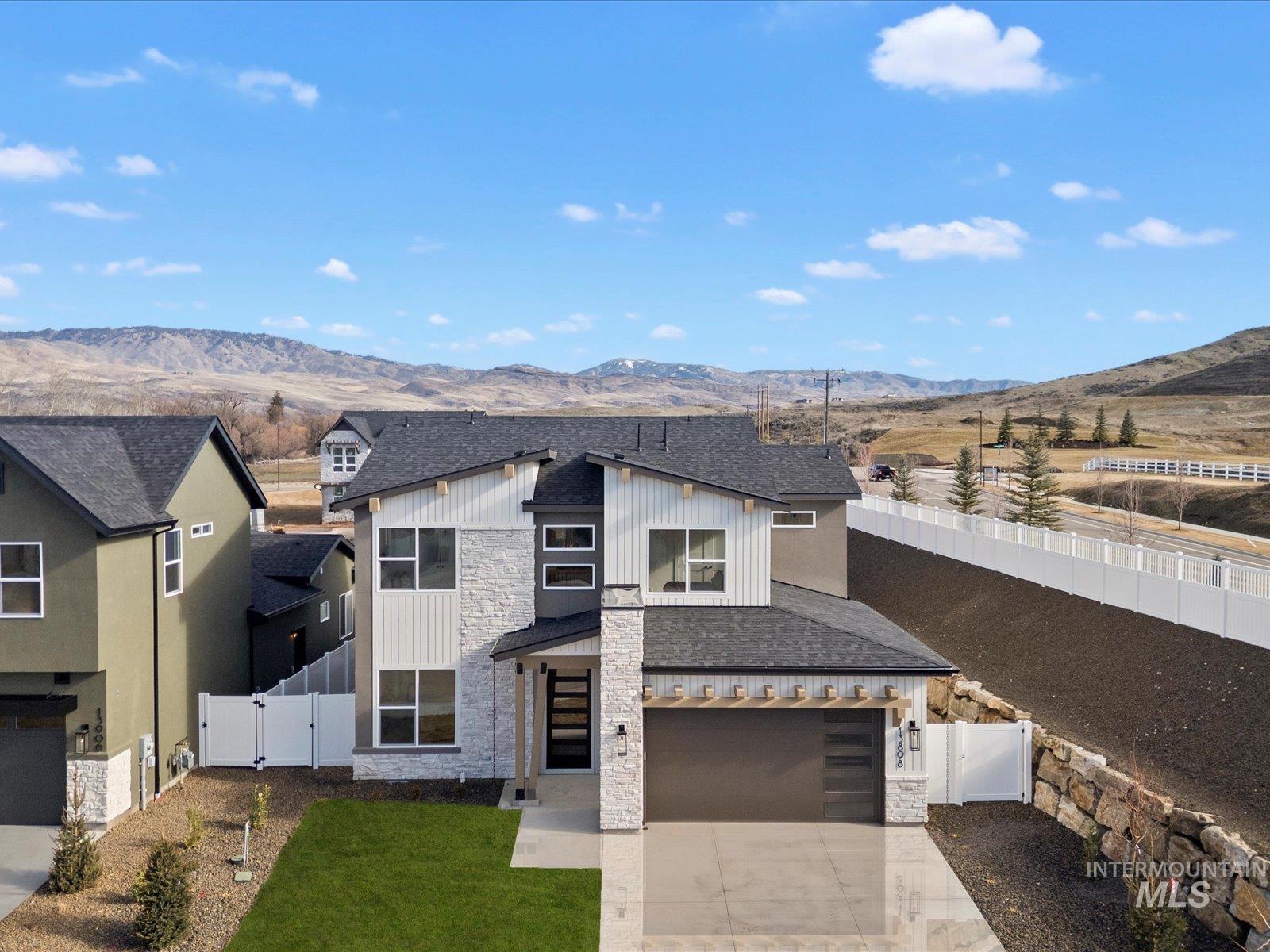 13898 N Malheur Pl Property Photo 1