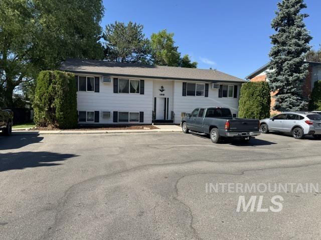 166 Crestview Drive Property Photo 1