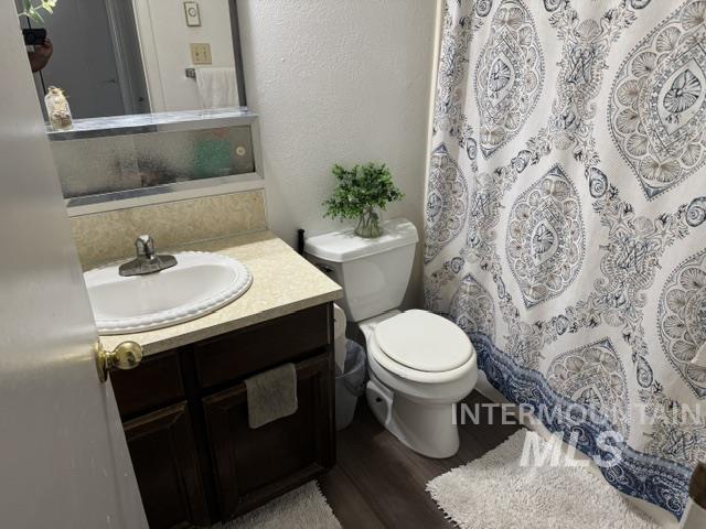 166 Crestview Drive Property Photo 5