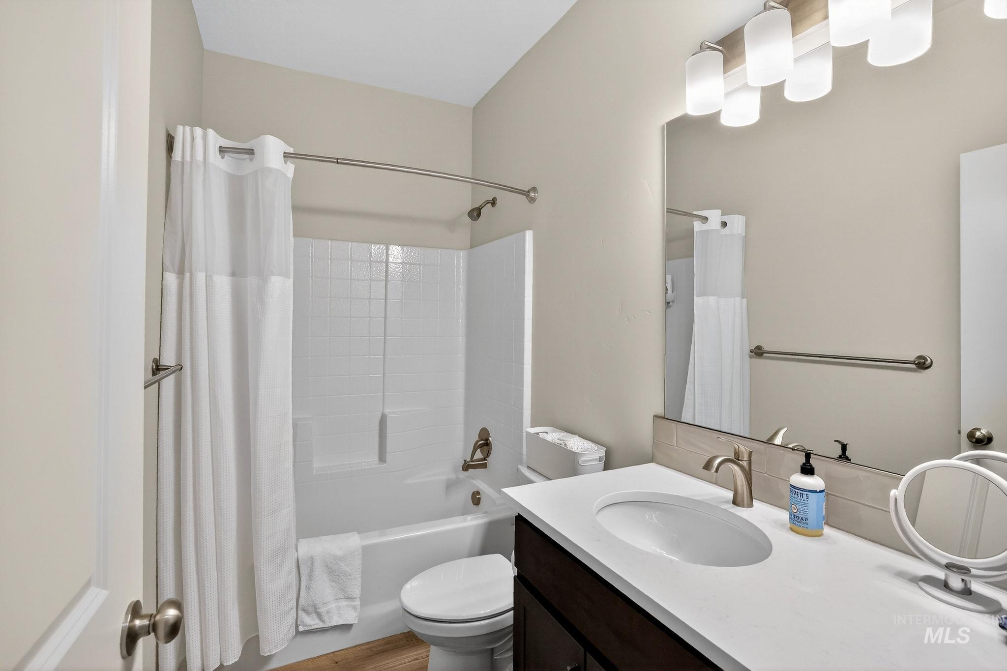 311 Broken Ridge Way Property Photo 21