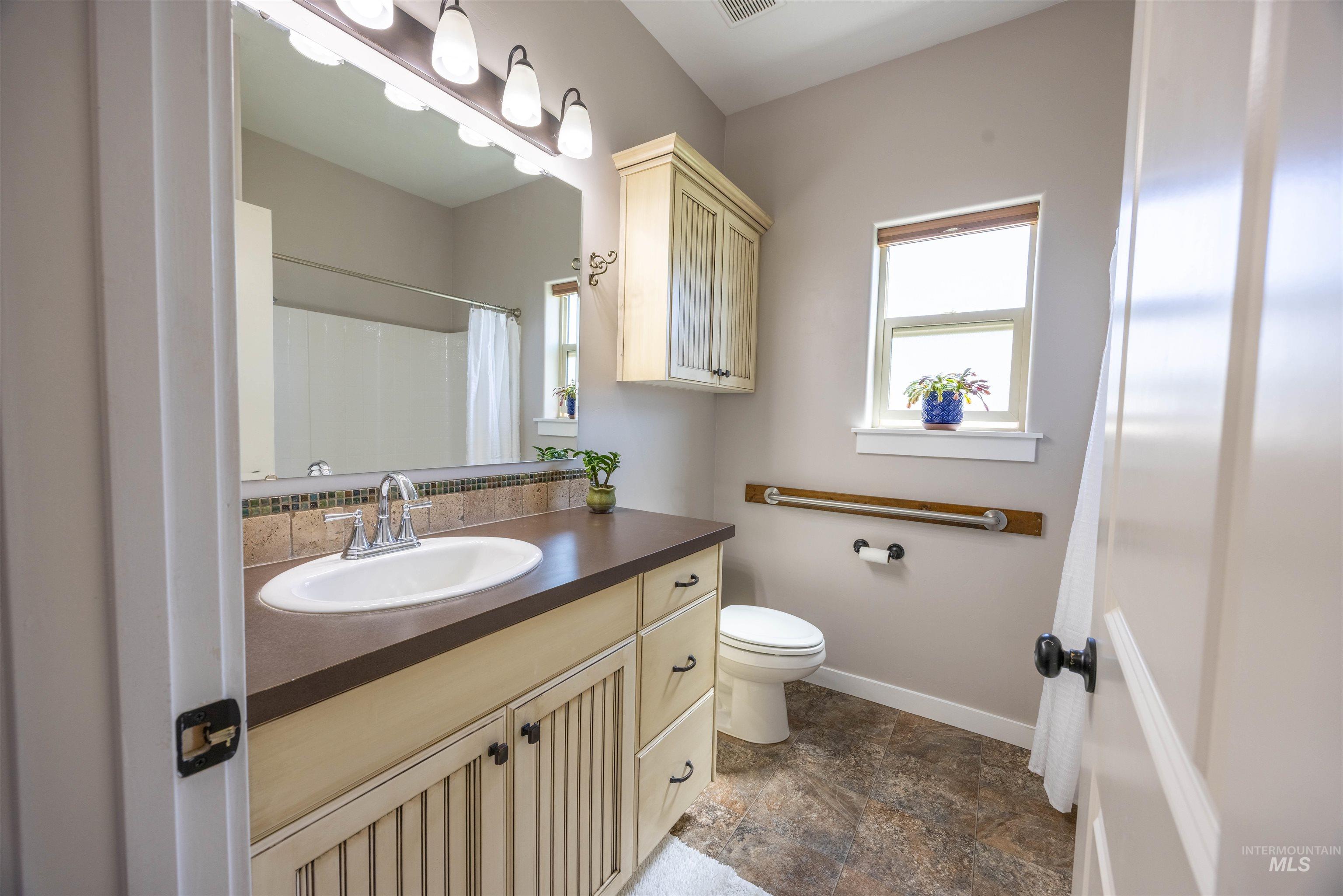 403 Appalachian Street Property Photo 25