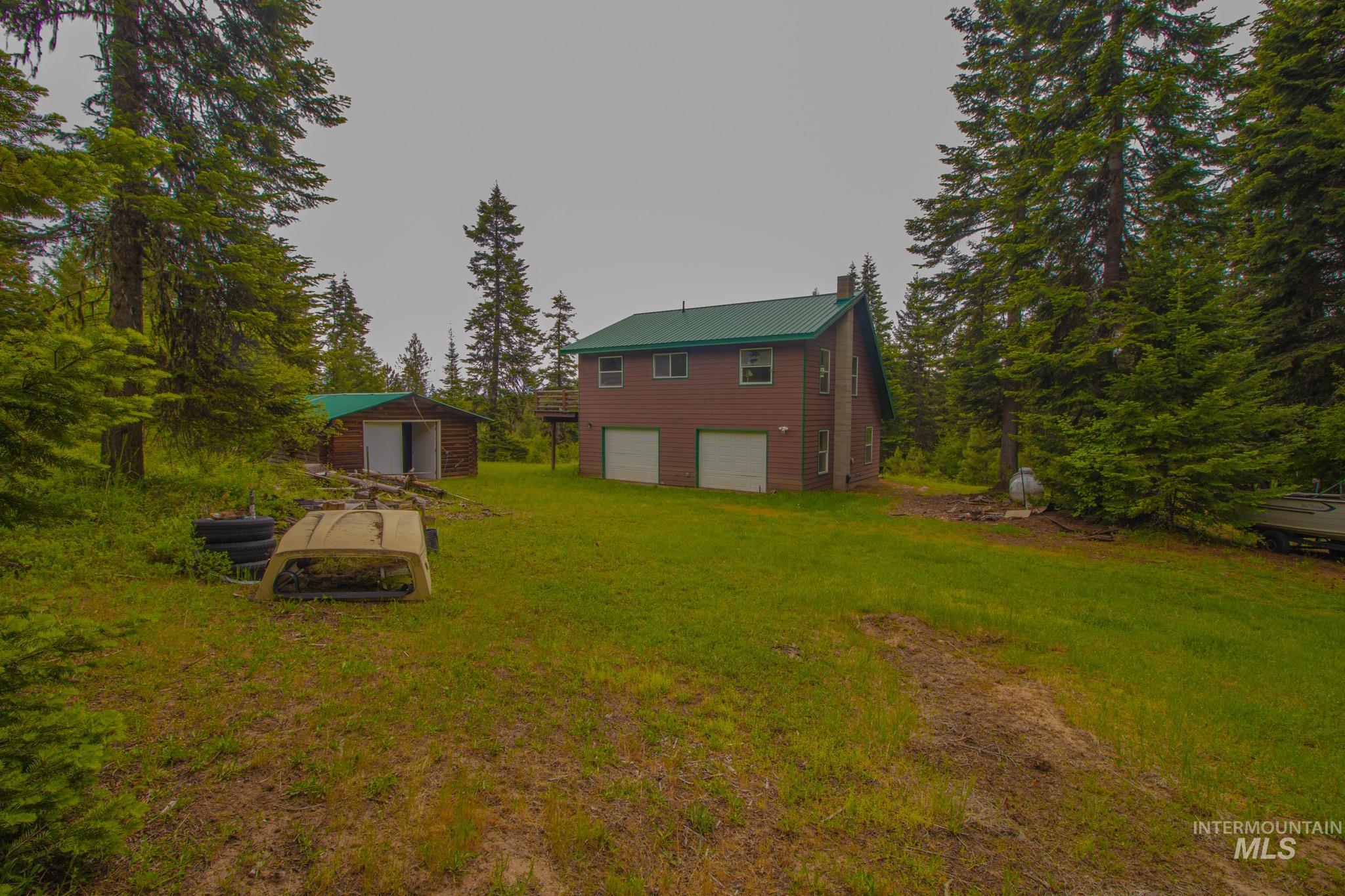 668 Sagewood Dr Property Photo 3