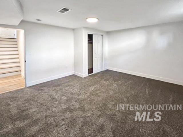307 Elm St Property Photo 16