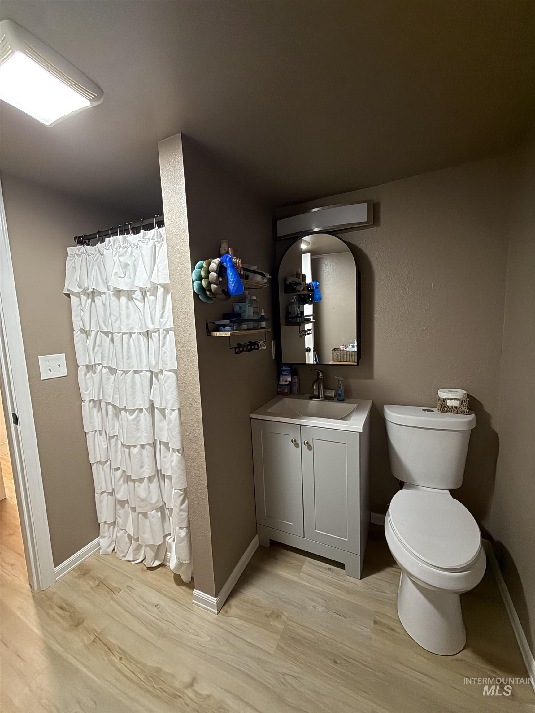 307 Elm St Property Photo 19