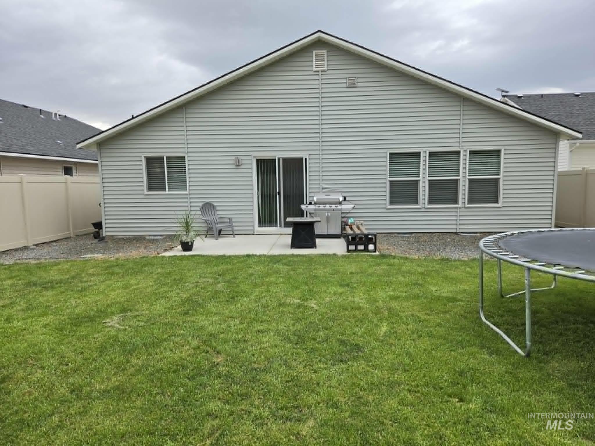 546 S Bangor Way Property Photo 9