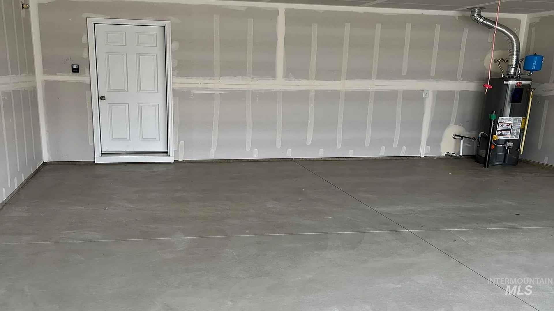 546 S Bangor Way Property Photo 13
