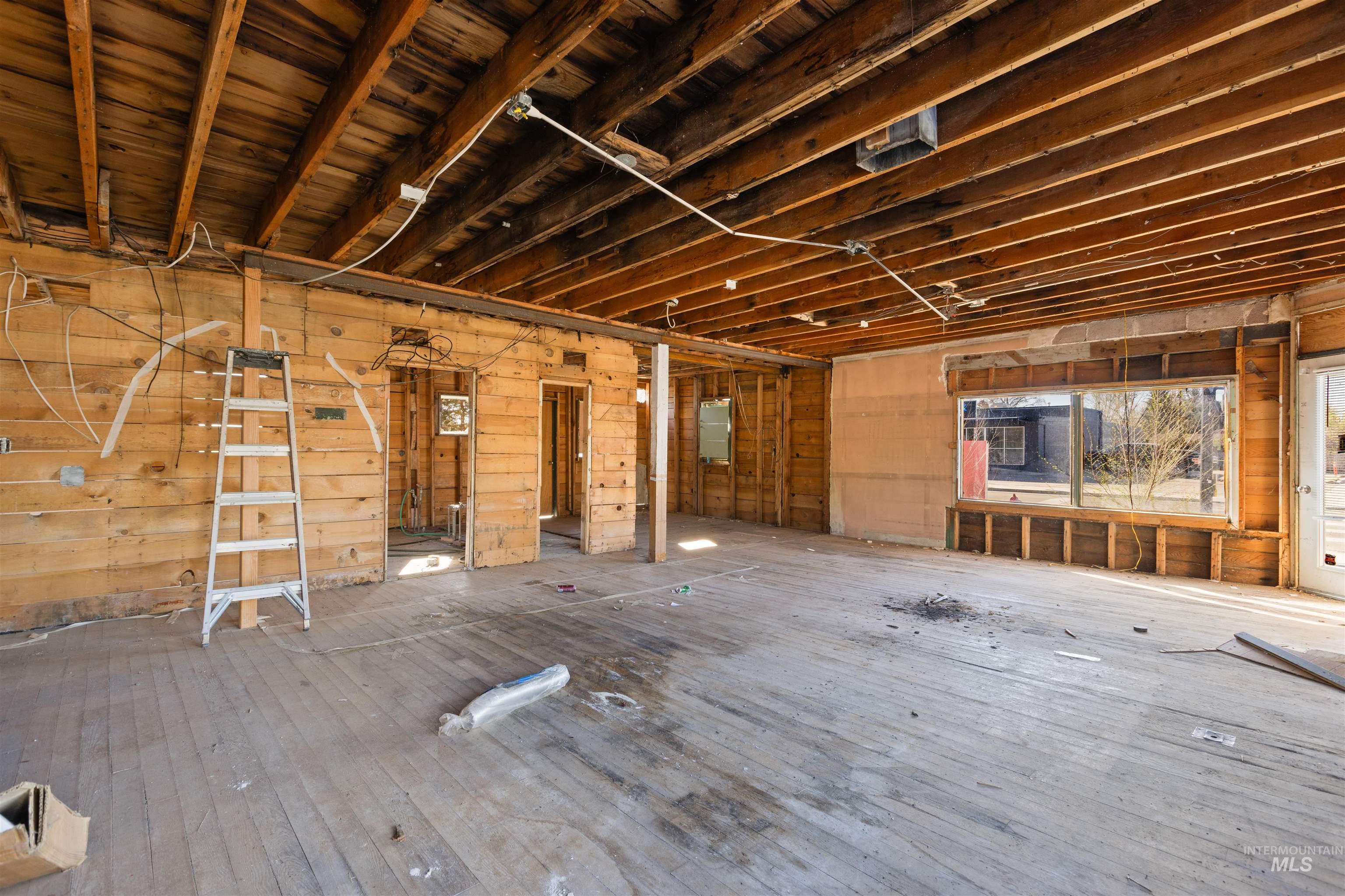 802 N Garden Property Photo 22