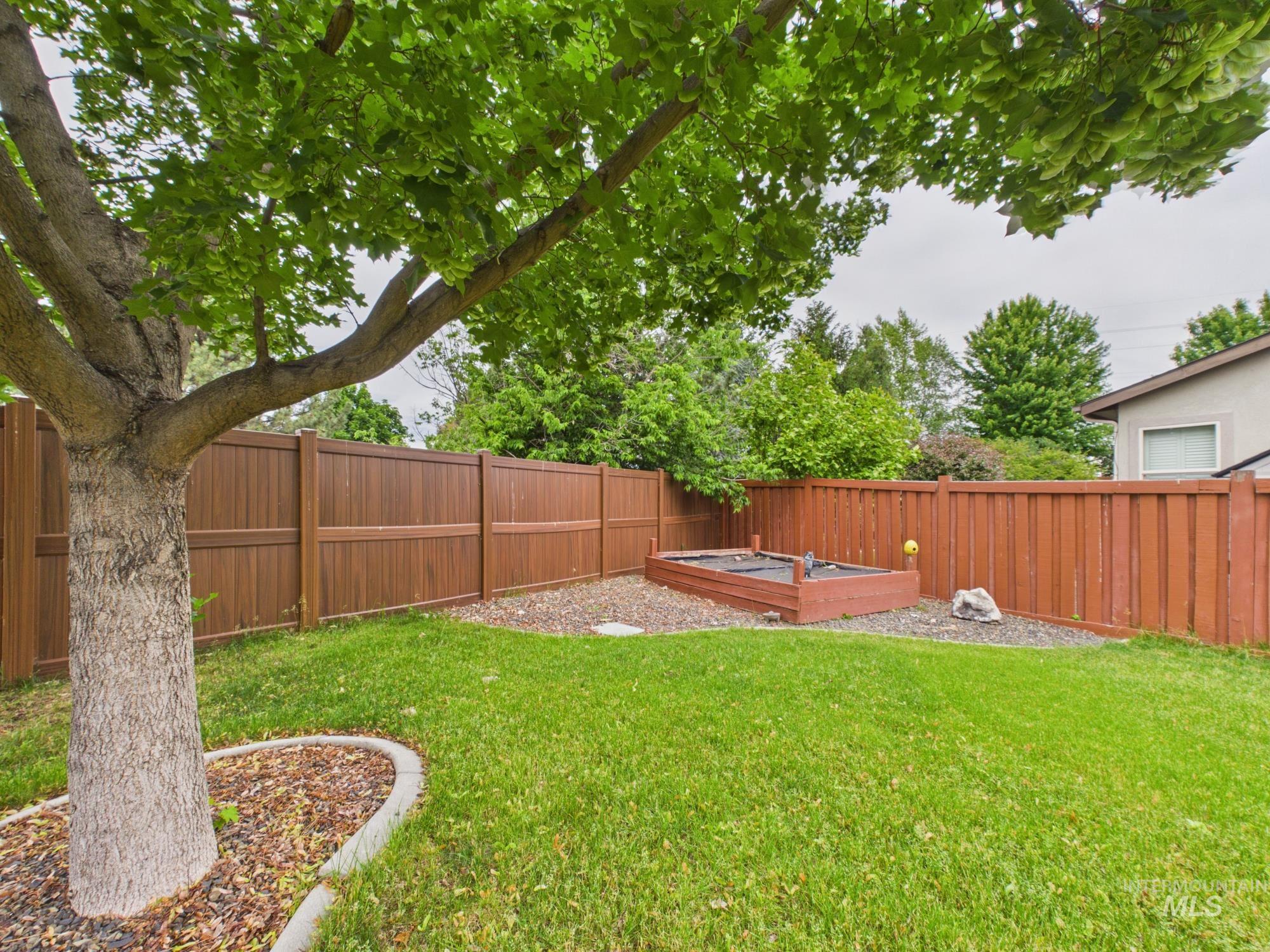 89 S Barkvine Way Property Photo 48