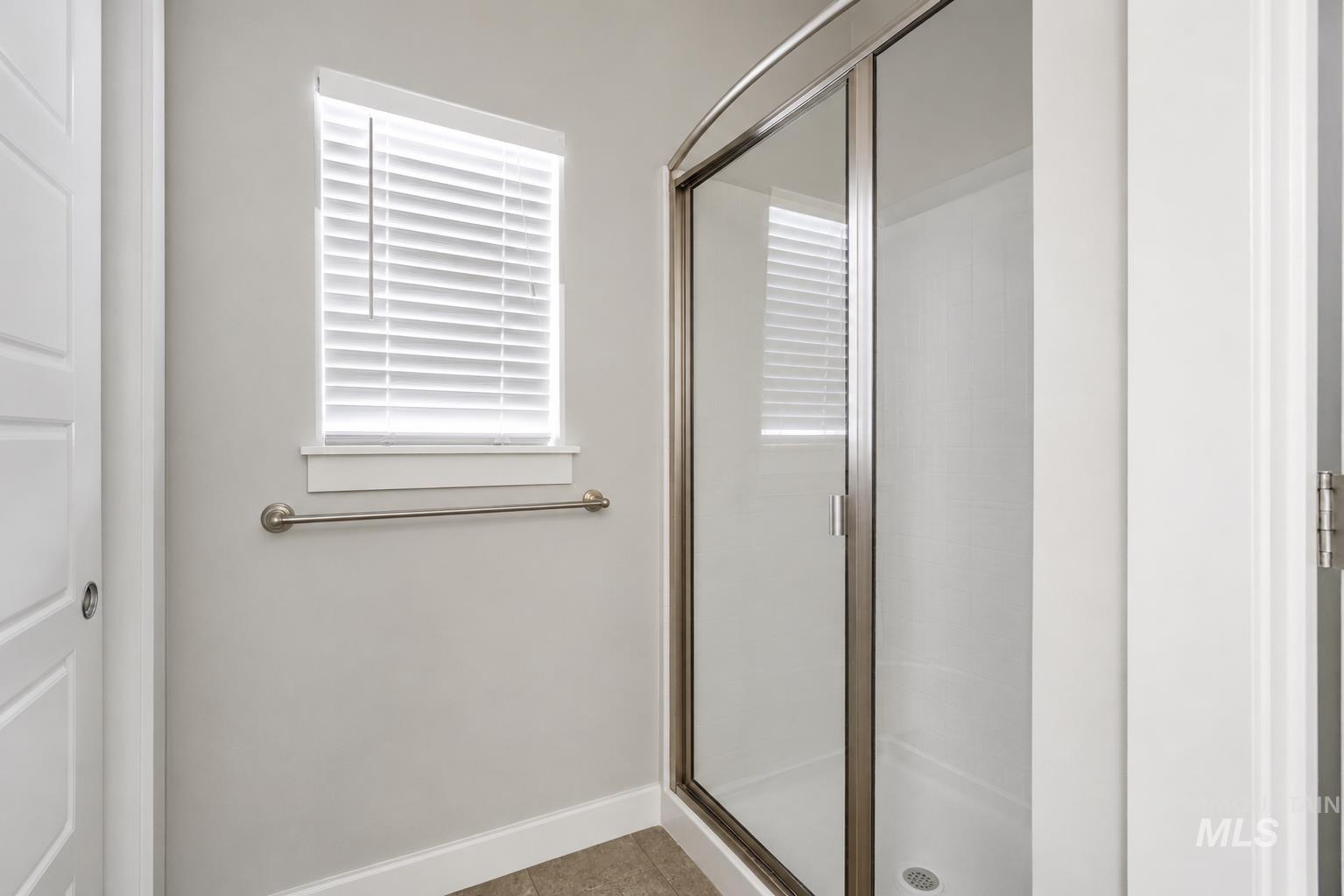 1077/1075 Easy Ave Property Photo 4