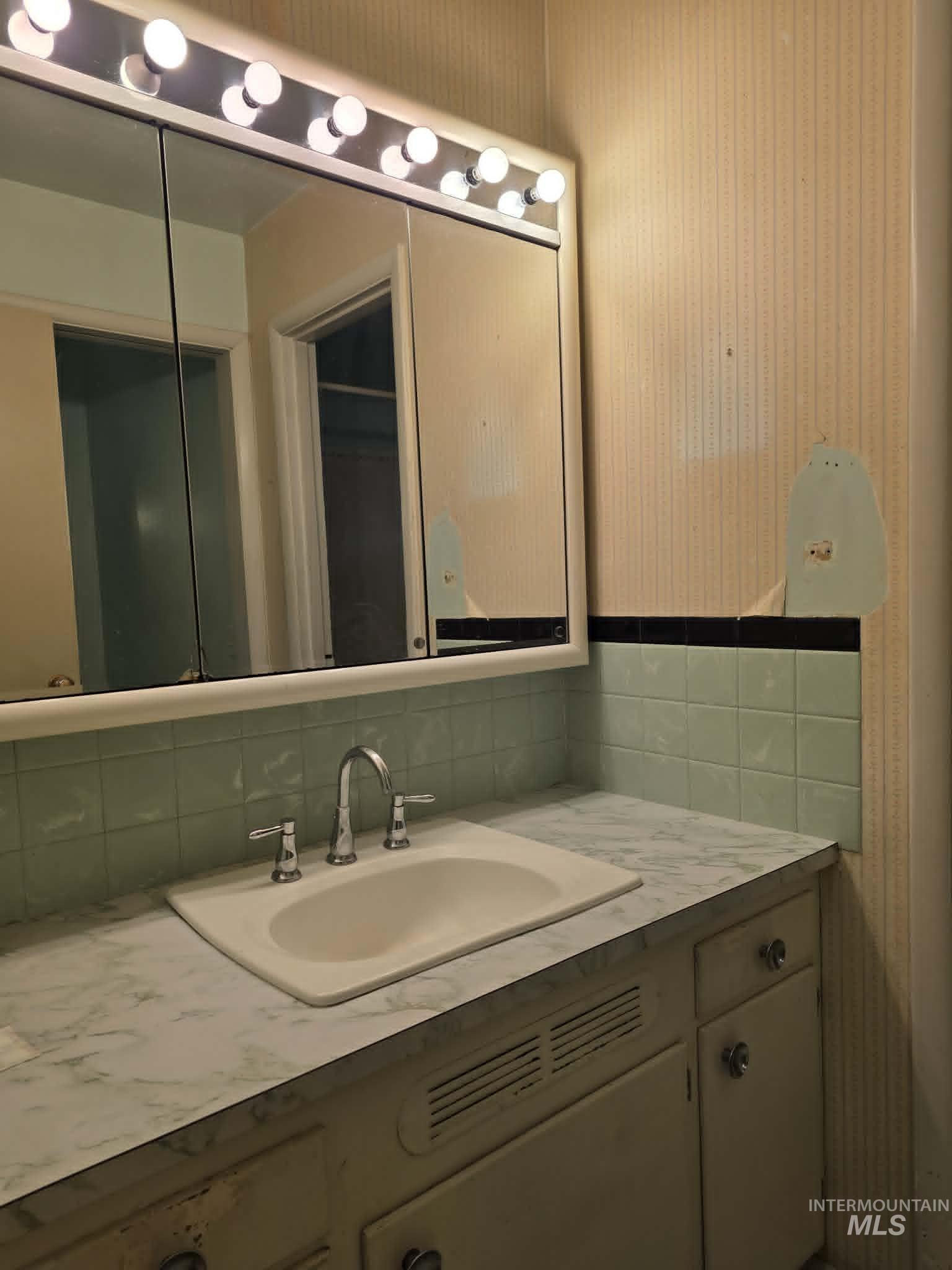 14016 Highway 12 Property Photo 20