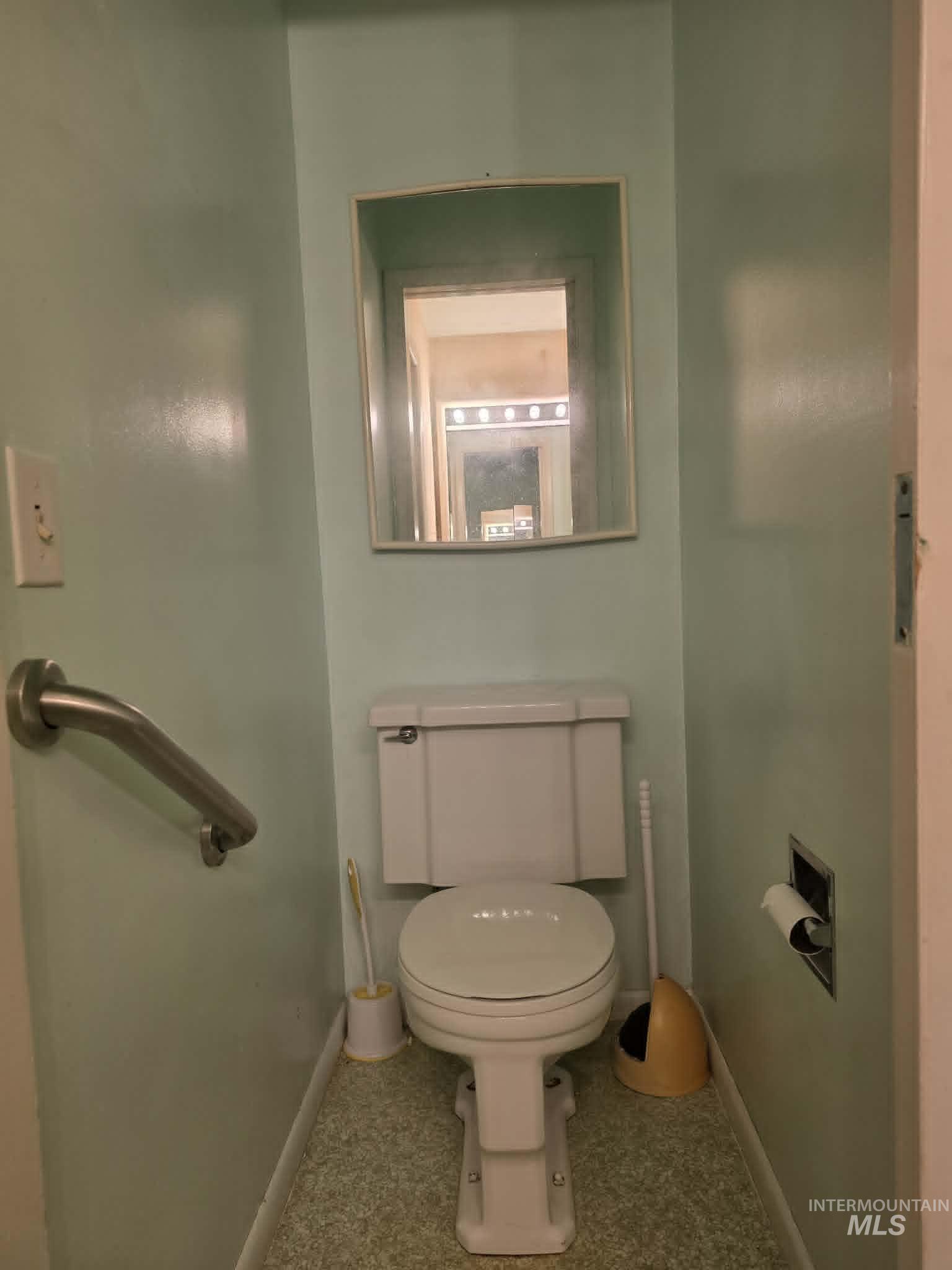 14016 Highway 12 Property Photo 22