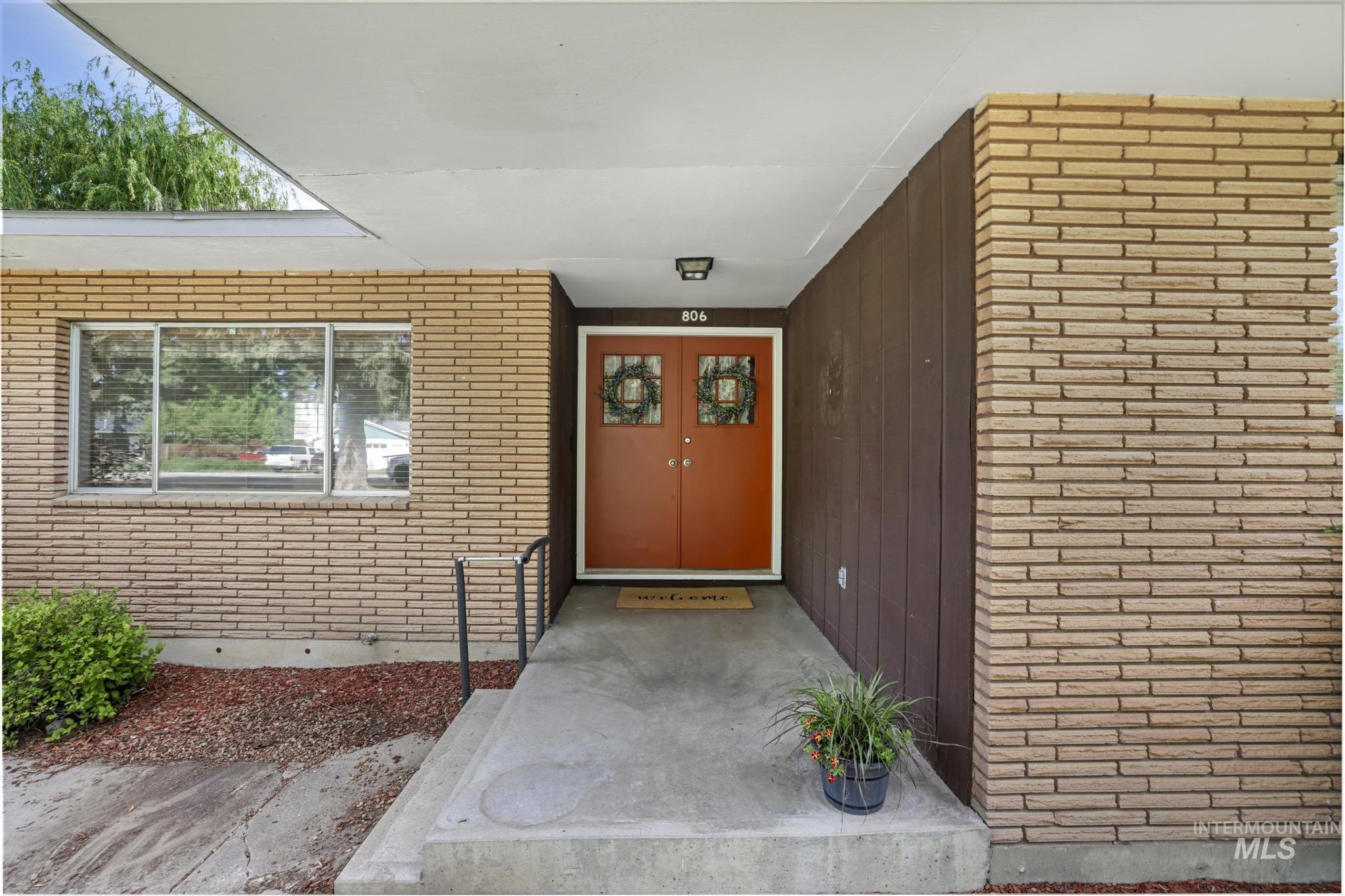 806 Illinois St Property Photo 17