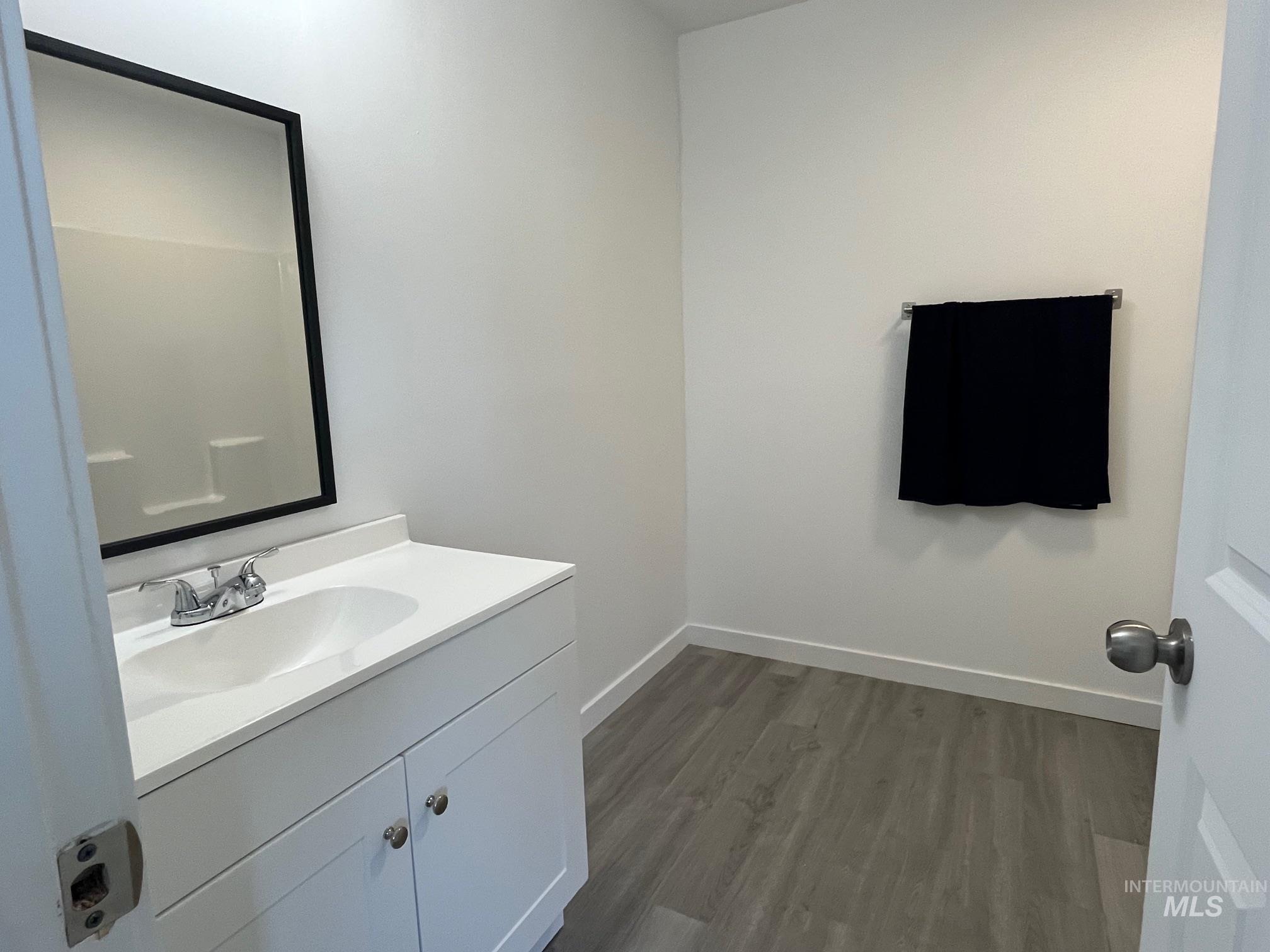 1306 Melbourne Court Property Photo 4