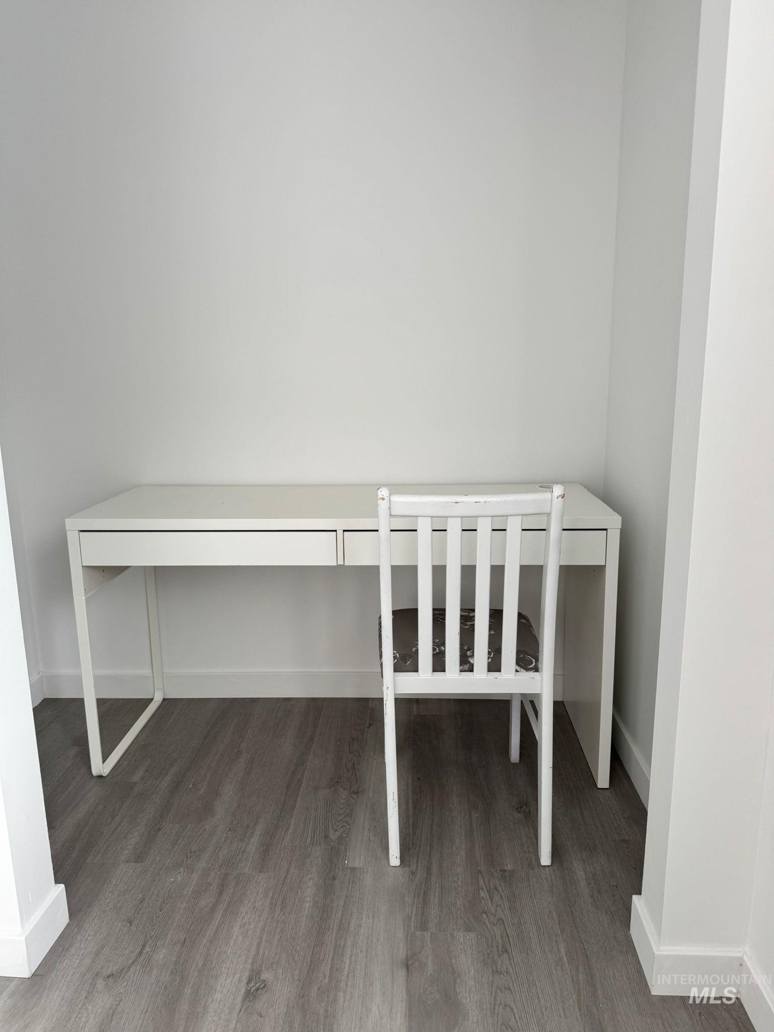 1306 Melbourne Court Property Photo 7