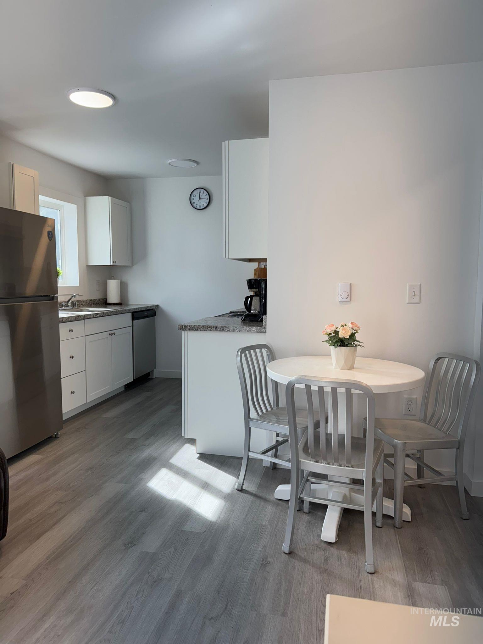 1306 Melbourne Court Property Photo 15