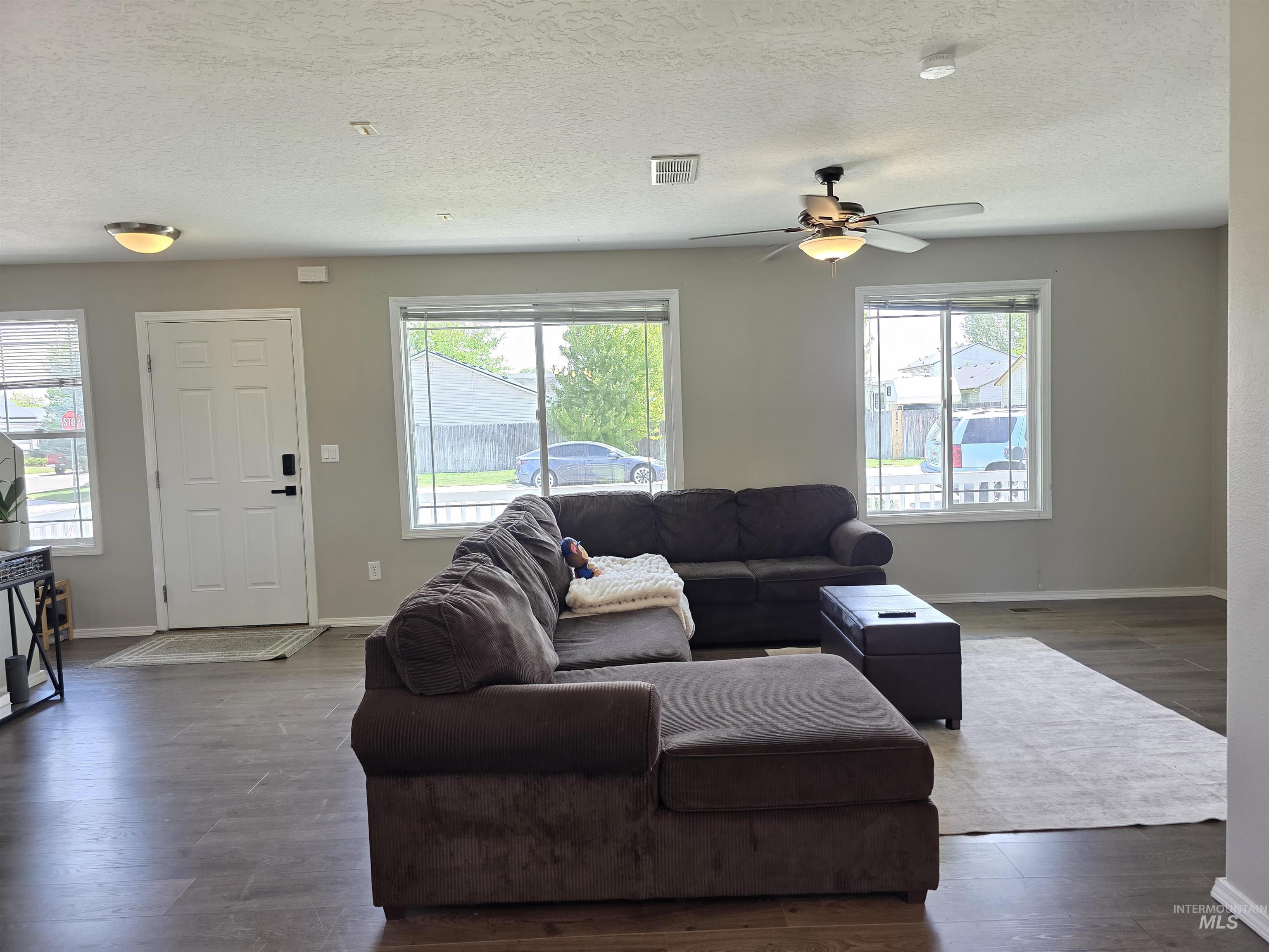 1855 Sparrow Hawk Ave Property Photo 10
