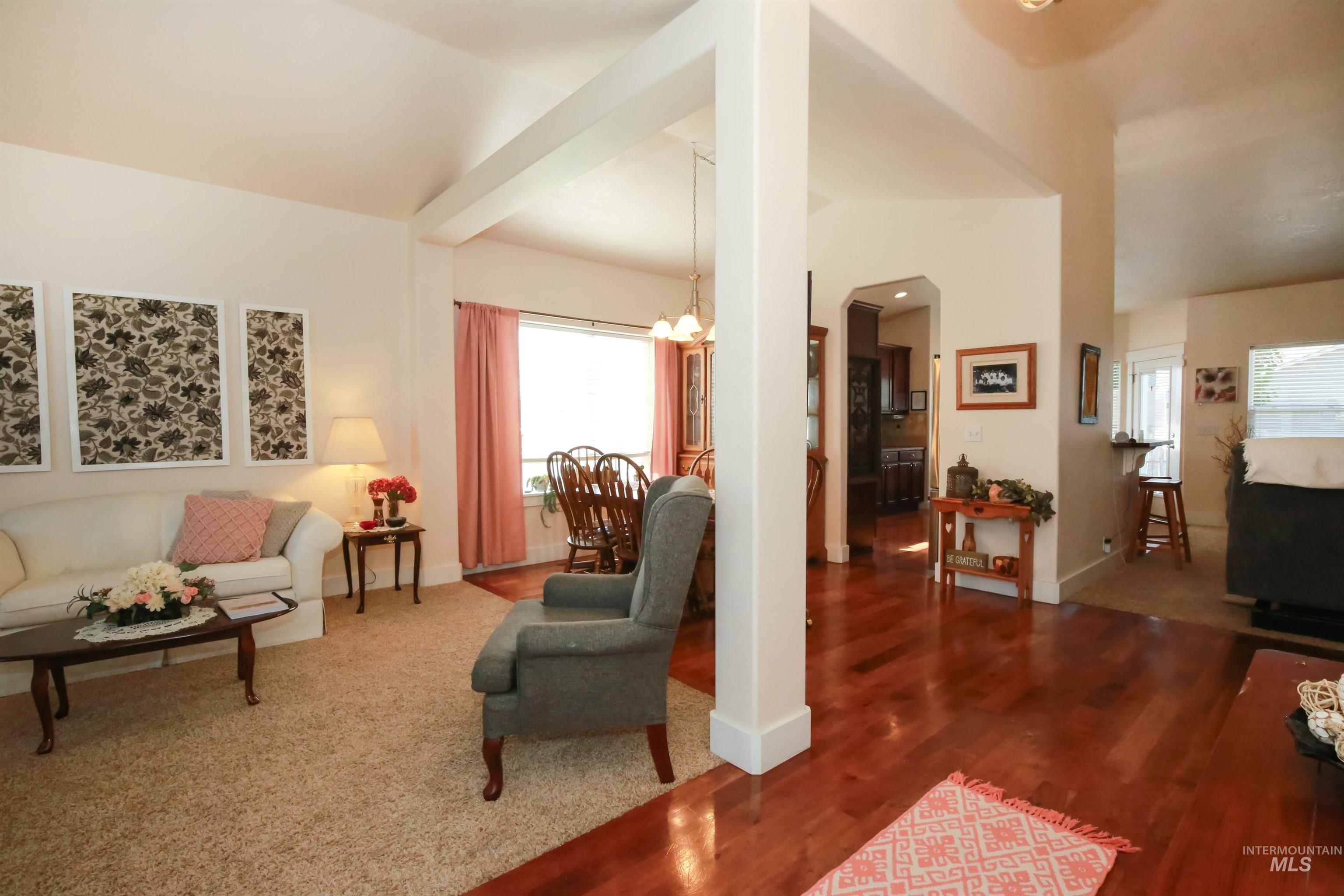 985 Shamrock Ct. Property Photo 9