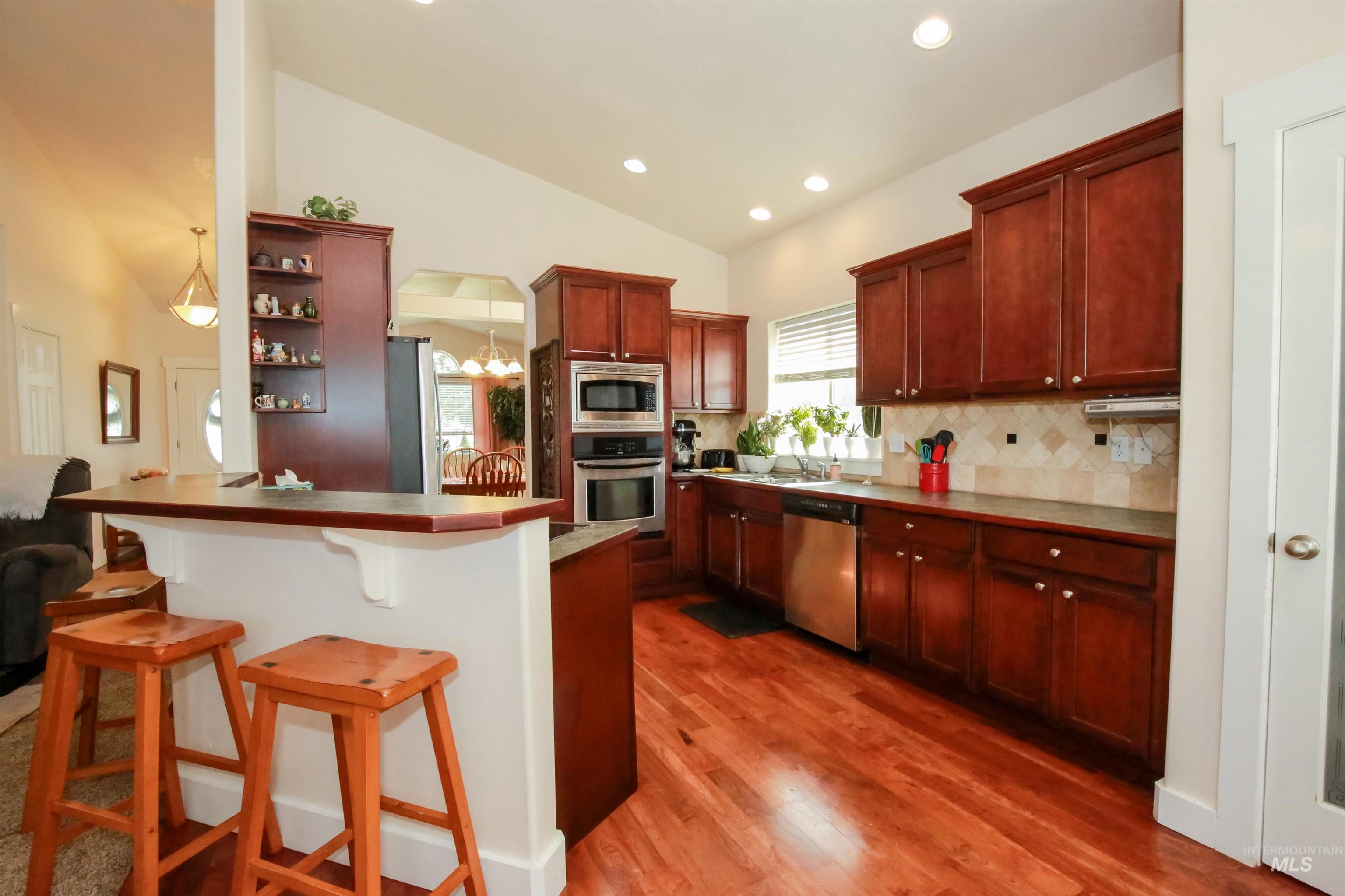 985 Shamrock Ct. Property Photo 14