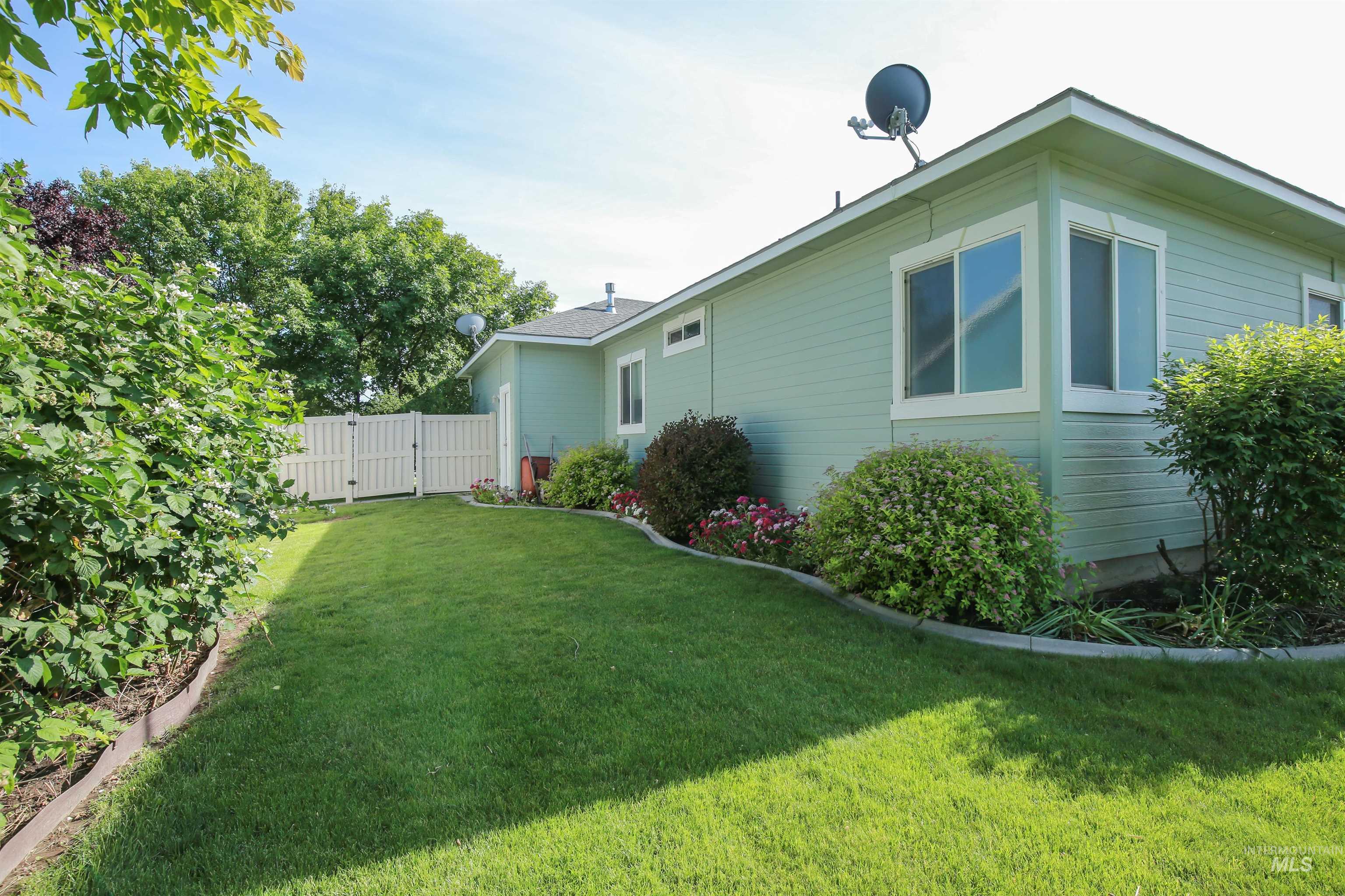 985 Shamrock Ct. Property Photo 32