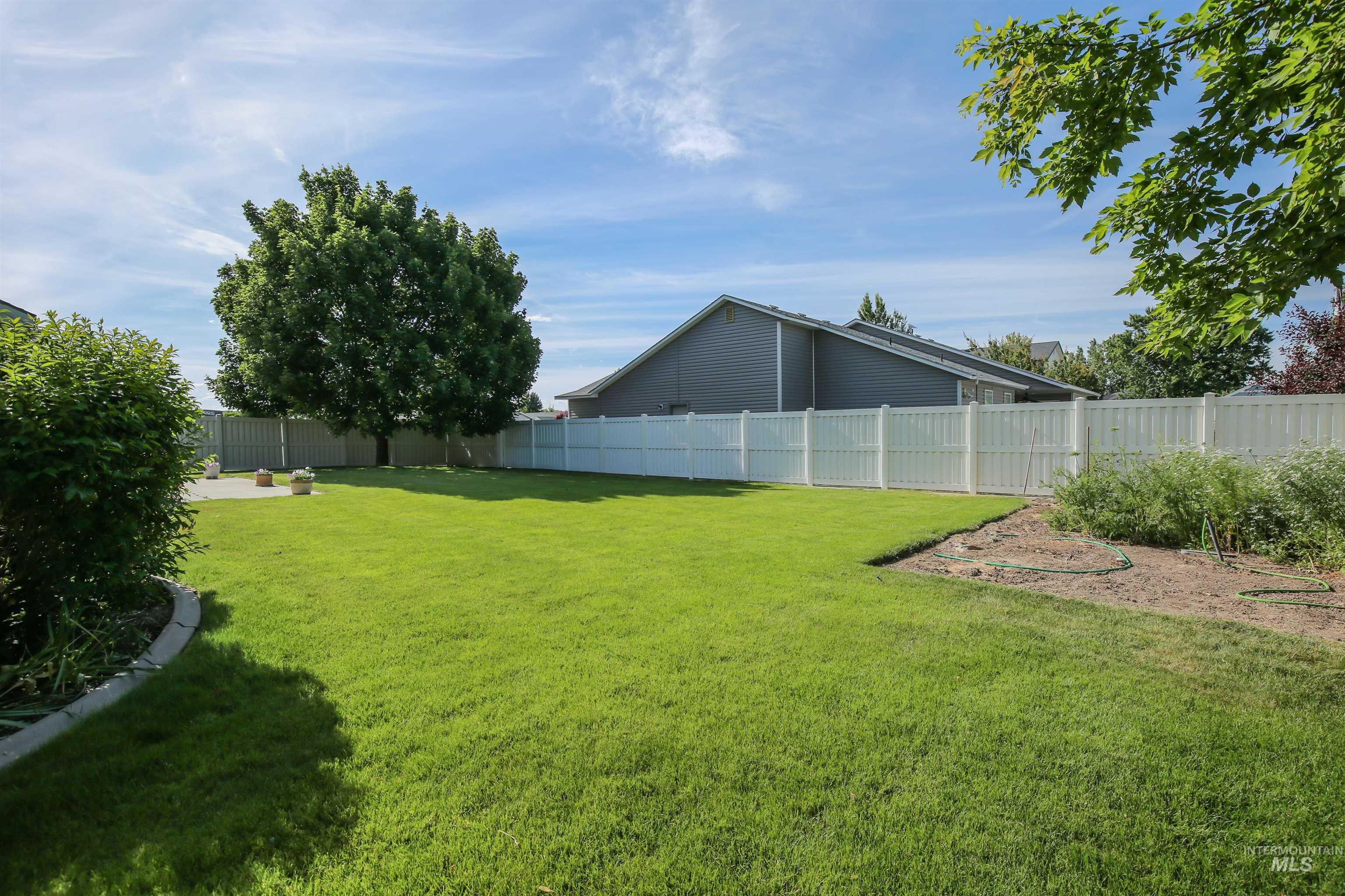 985 Shamrock Ct. Property Photo 33
