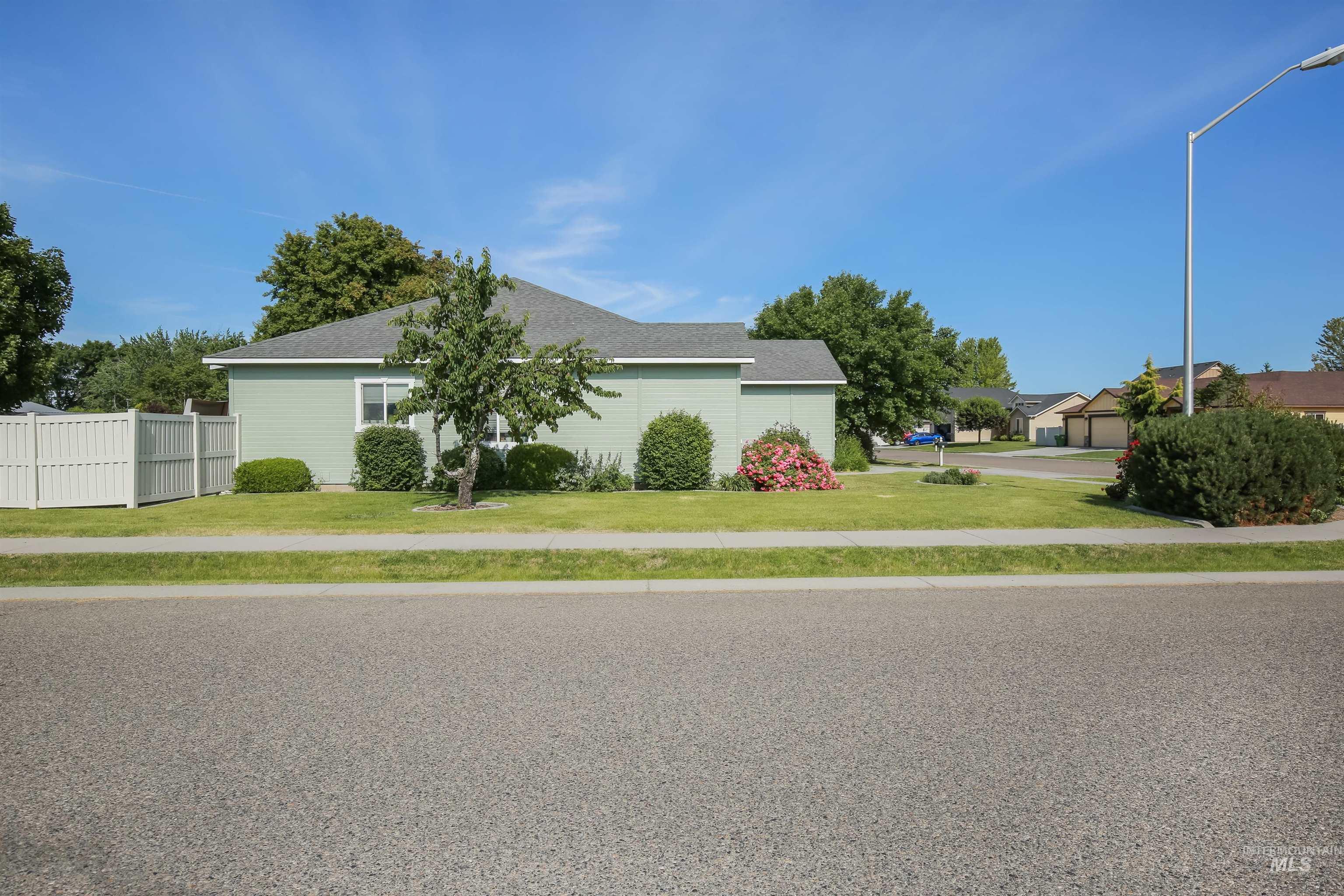 985 Shamrock Ct. Property Photo 35
