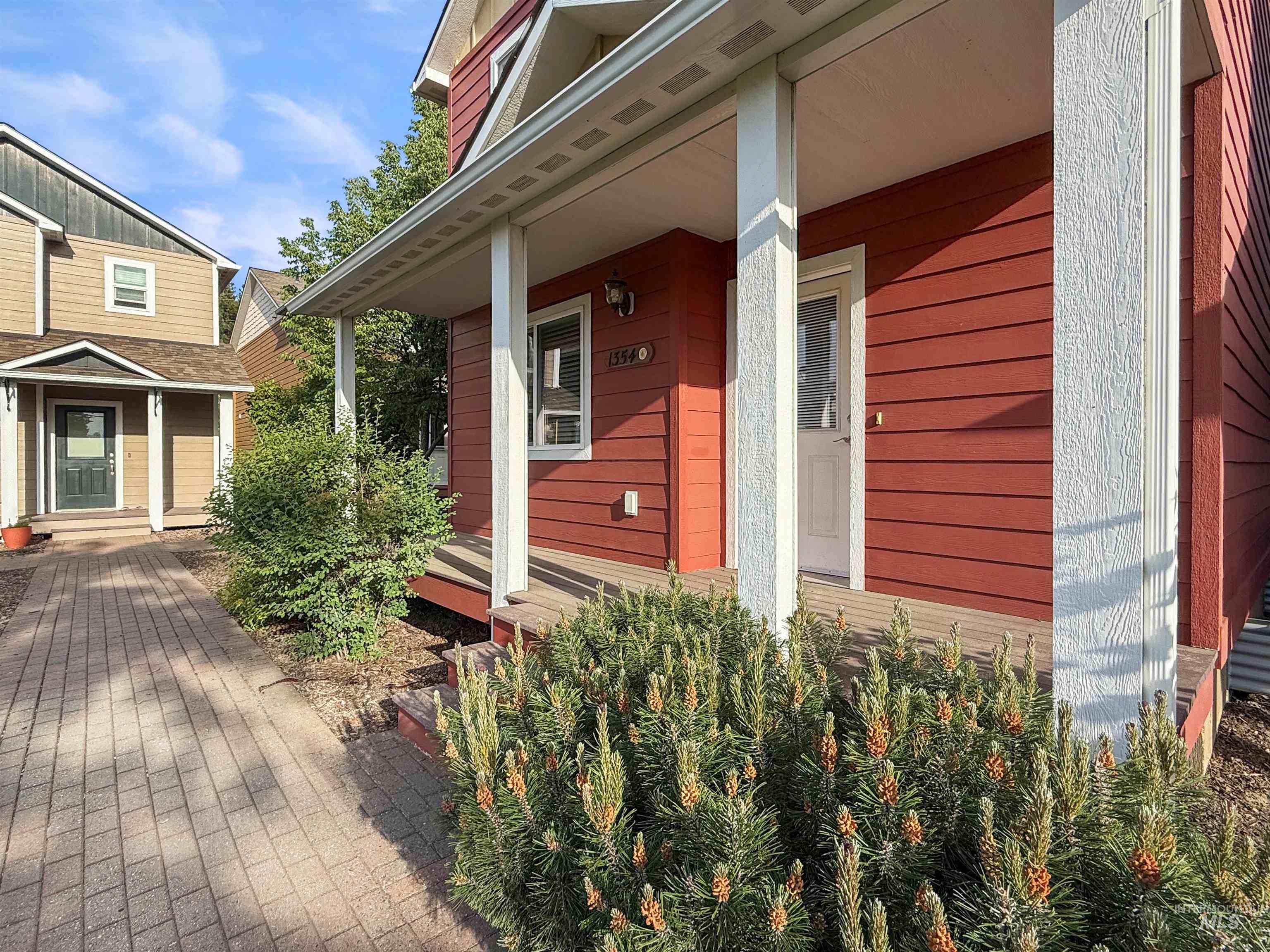 1354 Bristol Road Property Photo 3