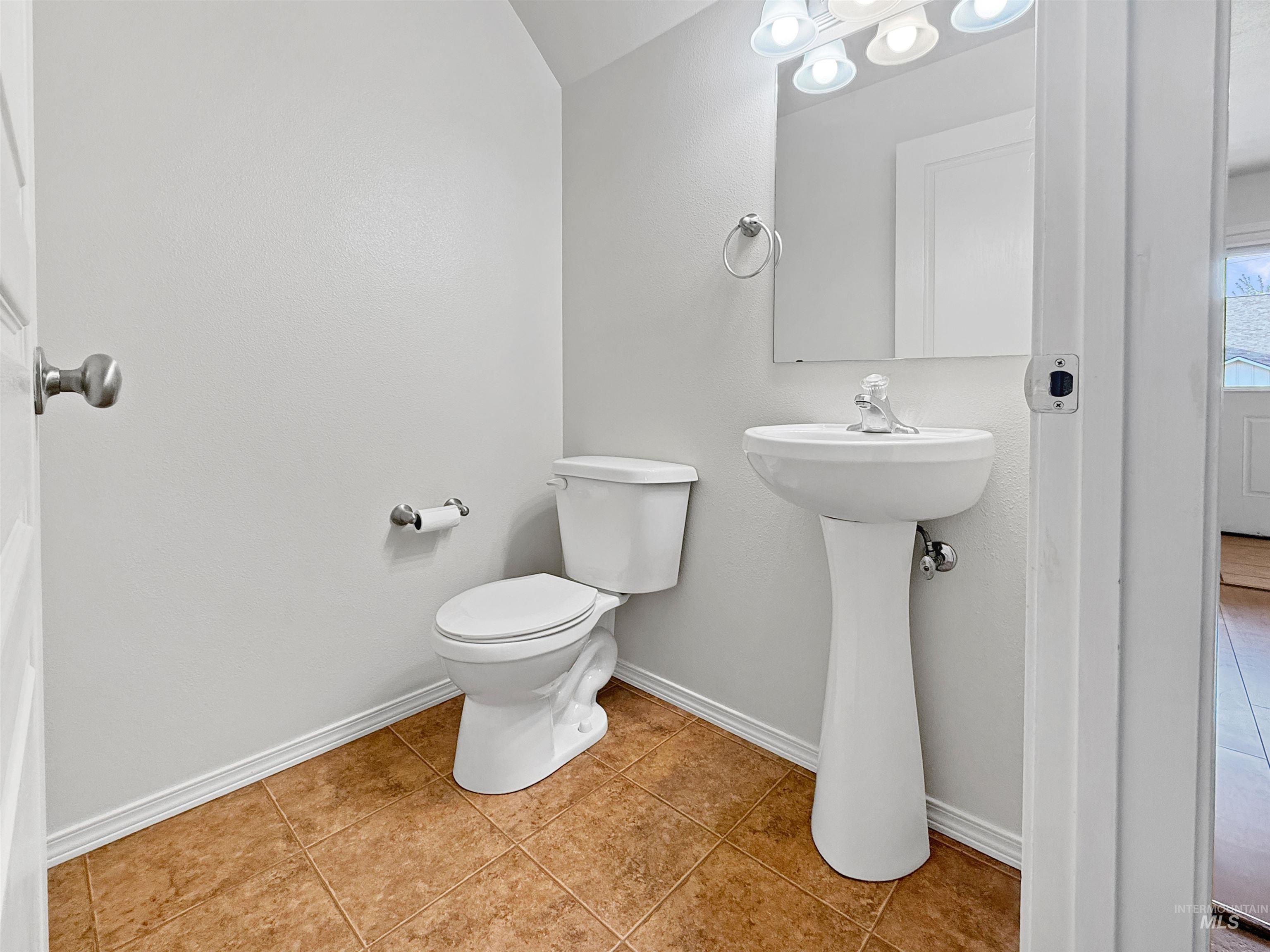 1354 Bristol Road Property Photo 8