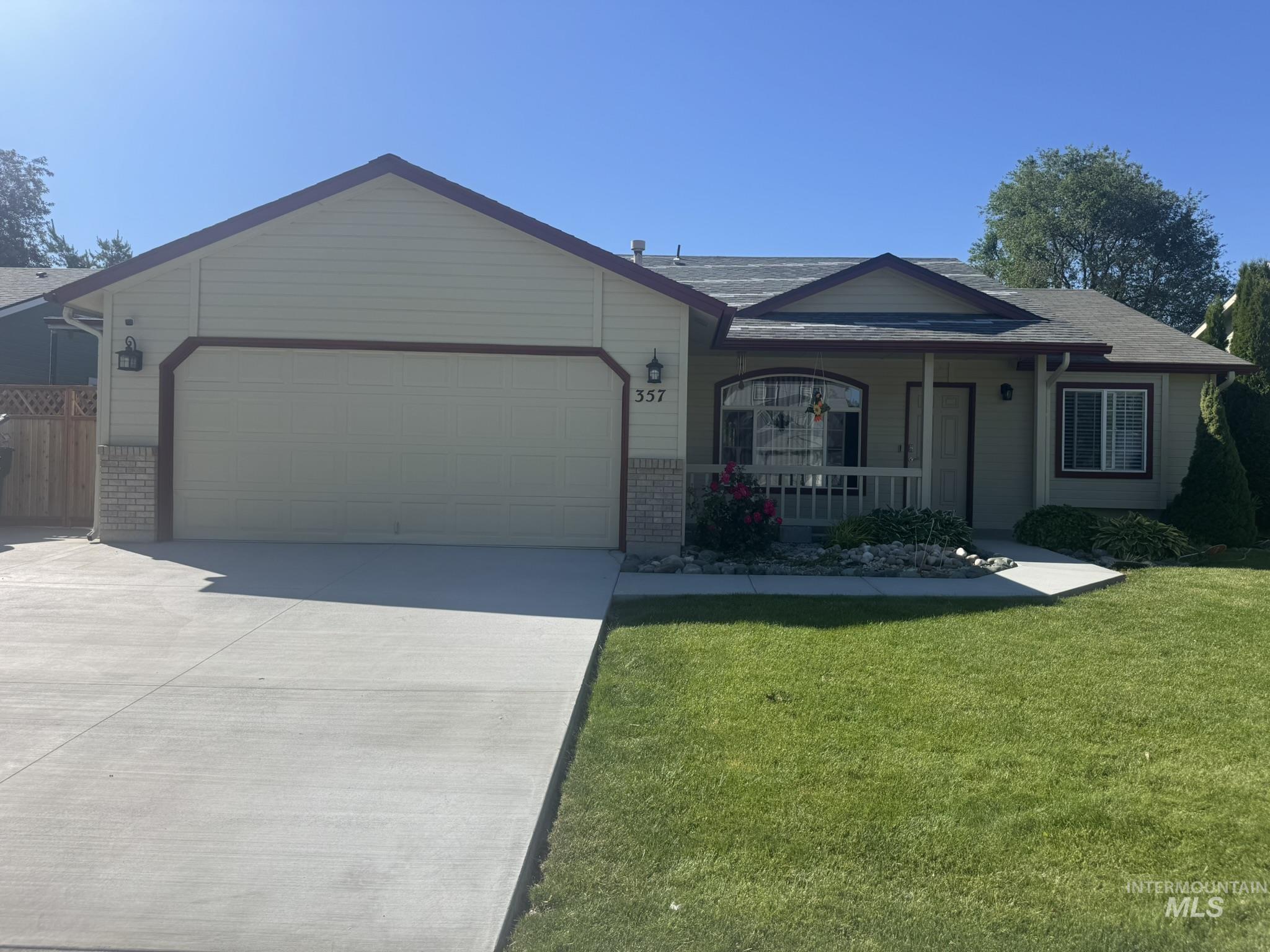 357 Farmall Way Property Photo 1
