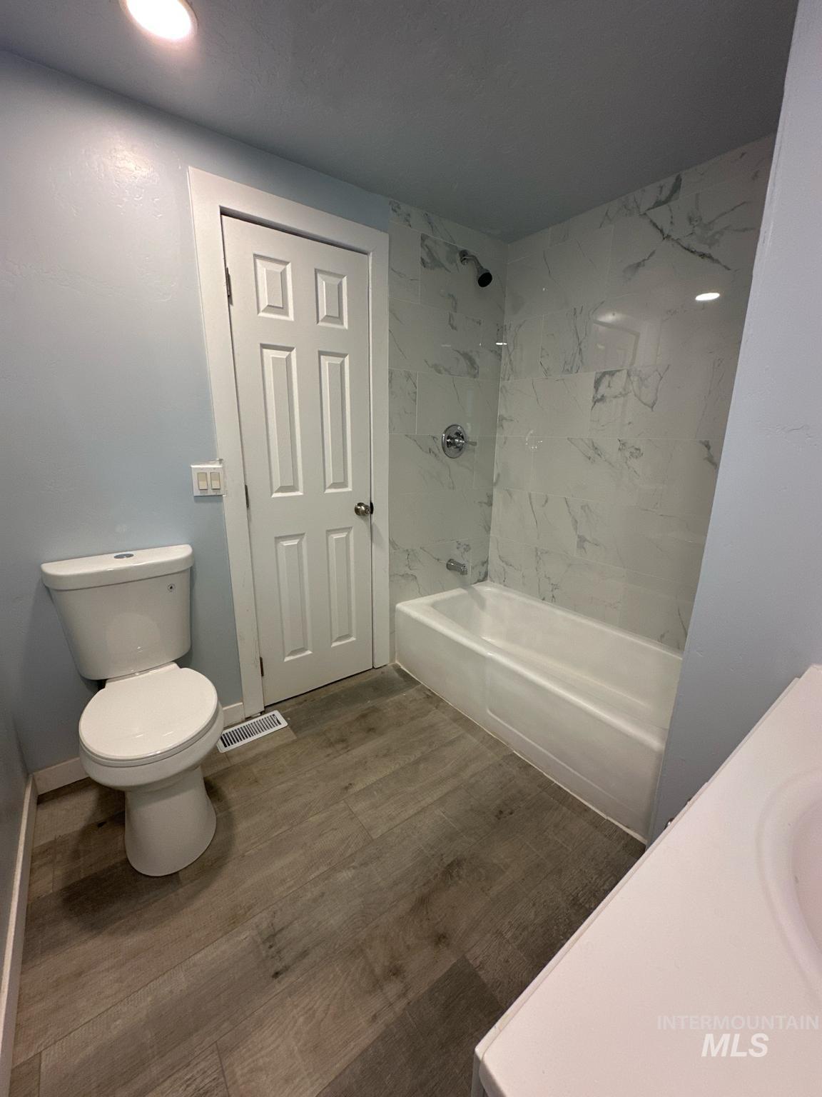 307 W Canal St Property Photo 19