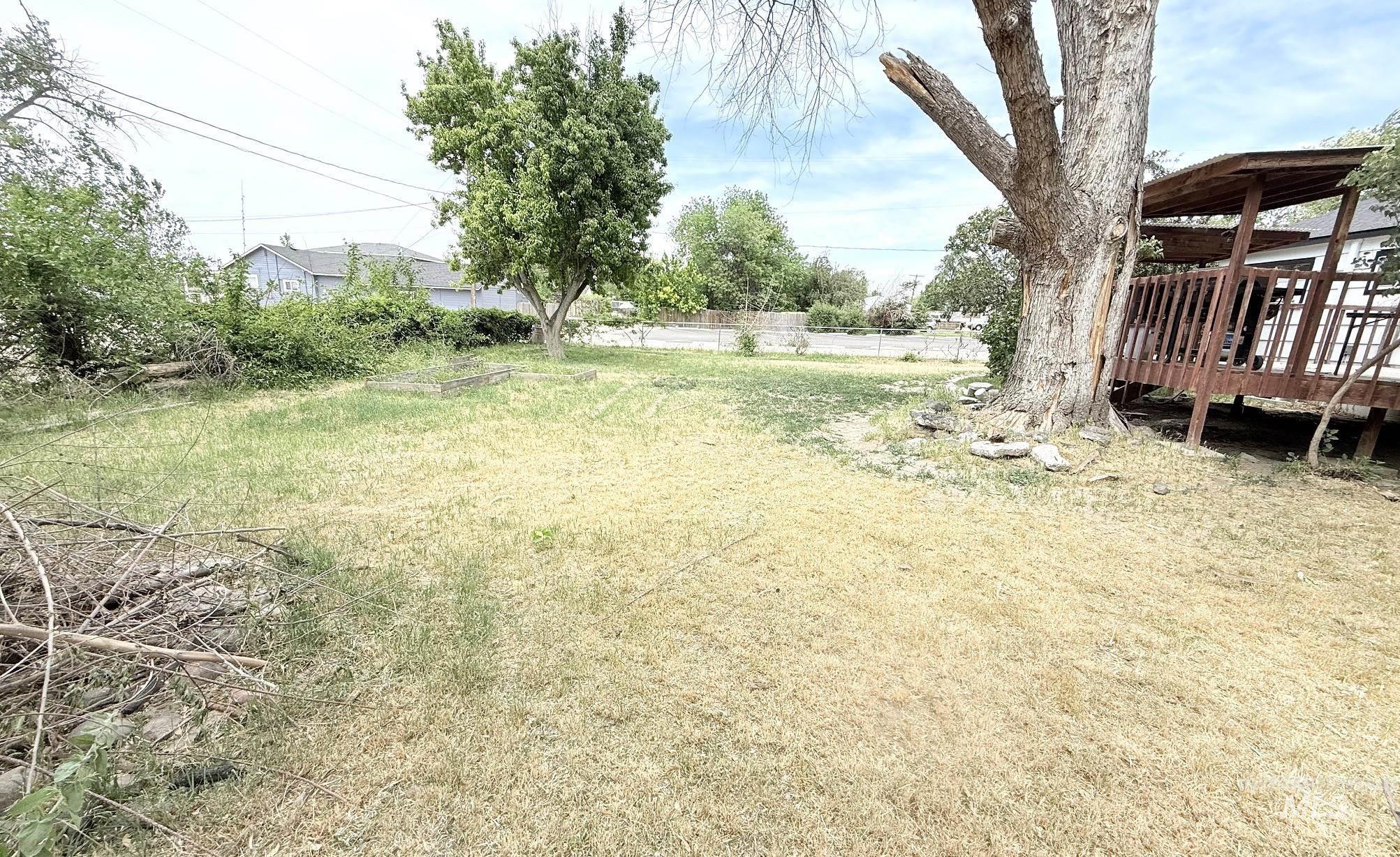 421 Randolph Property Photo 18