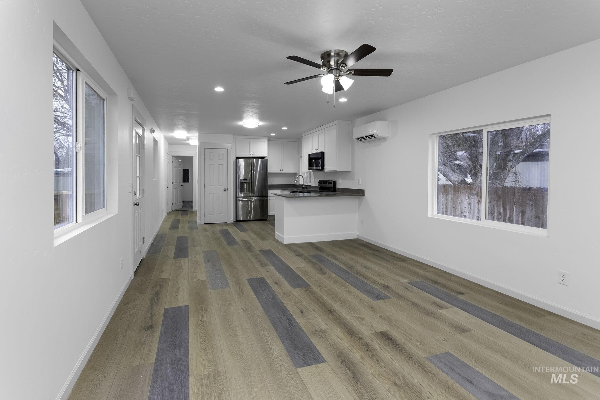 450 W Greenleaf St Property Photo 11
