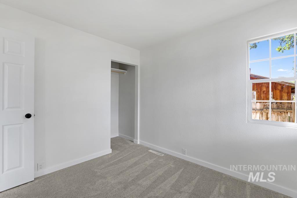 1898 Sigrid Ave Property Photo 25