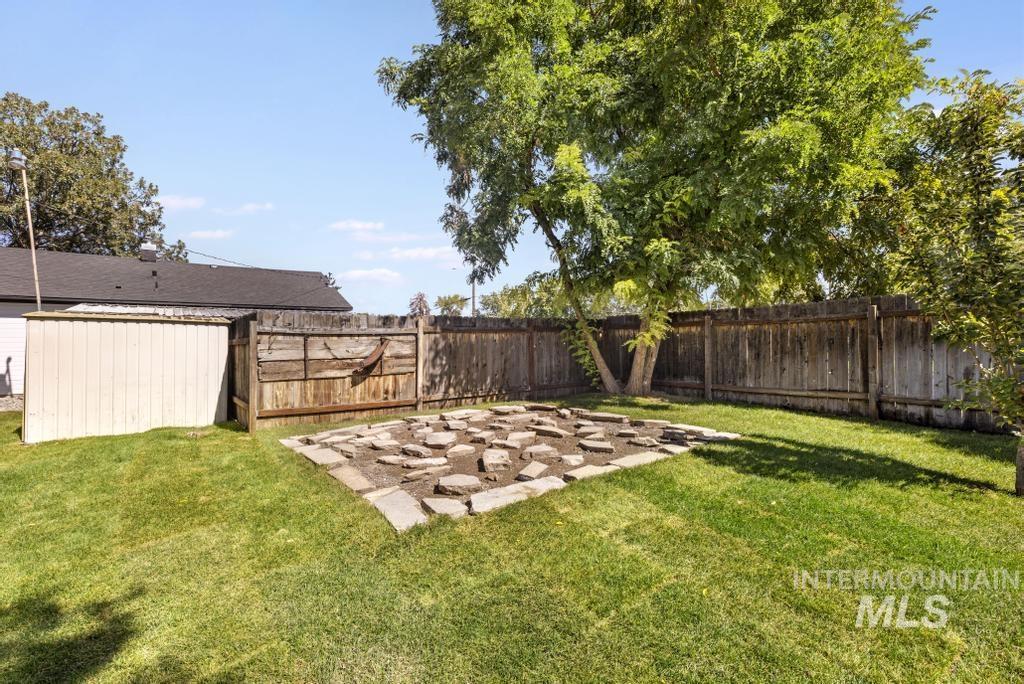 1898 Sigrid Ave Property Photo 42