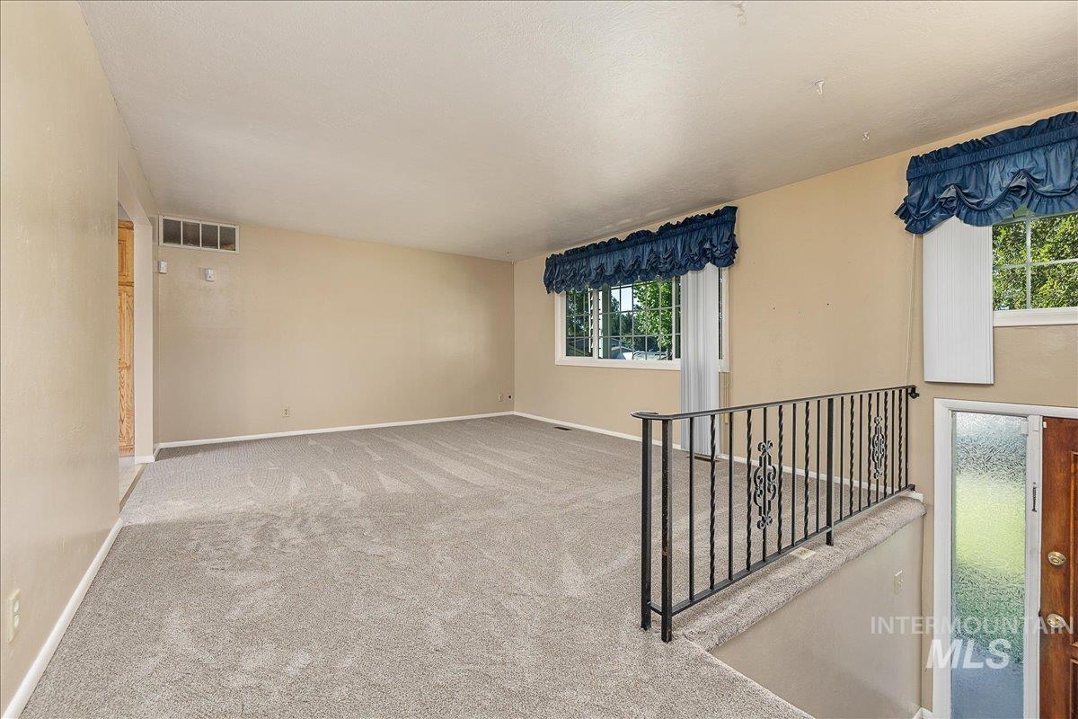 9934 W Lancelot Ave Property Photo 5