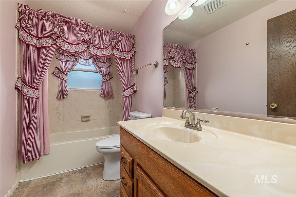 9934 W Lancelot Ave Property Photo 12
