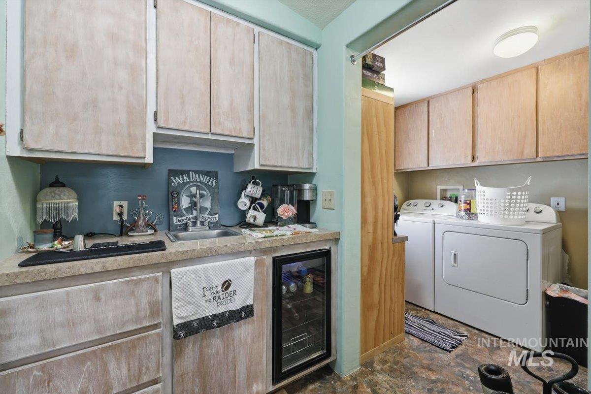 10762 N River Road Property Photo 17