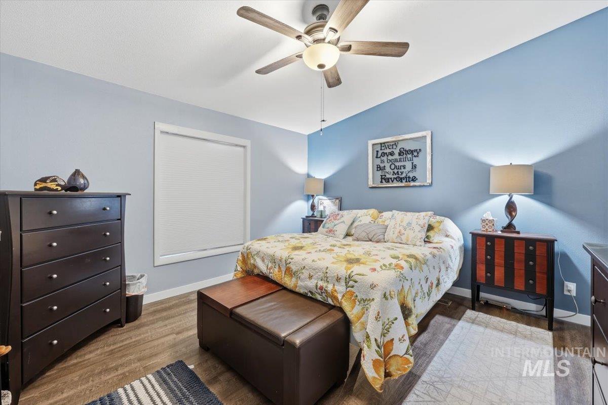 10762 N River Road Property Photo 24