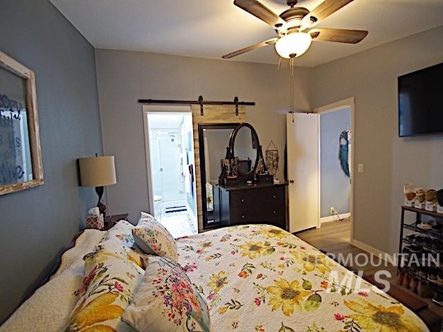 10762 N River Road Property Photo 26