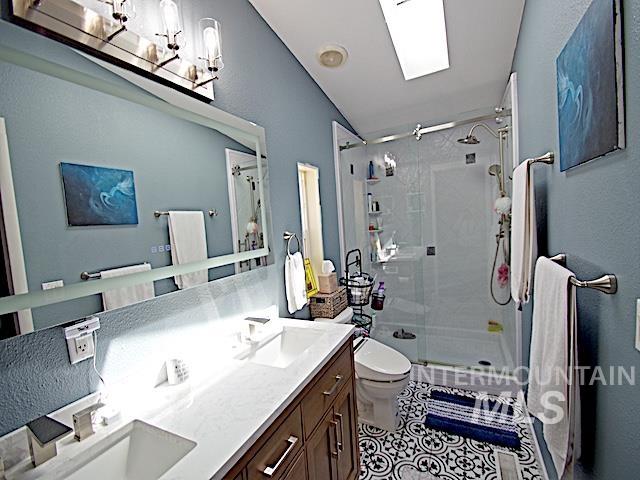10762 N River Road Property Photo 27