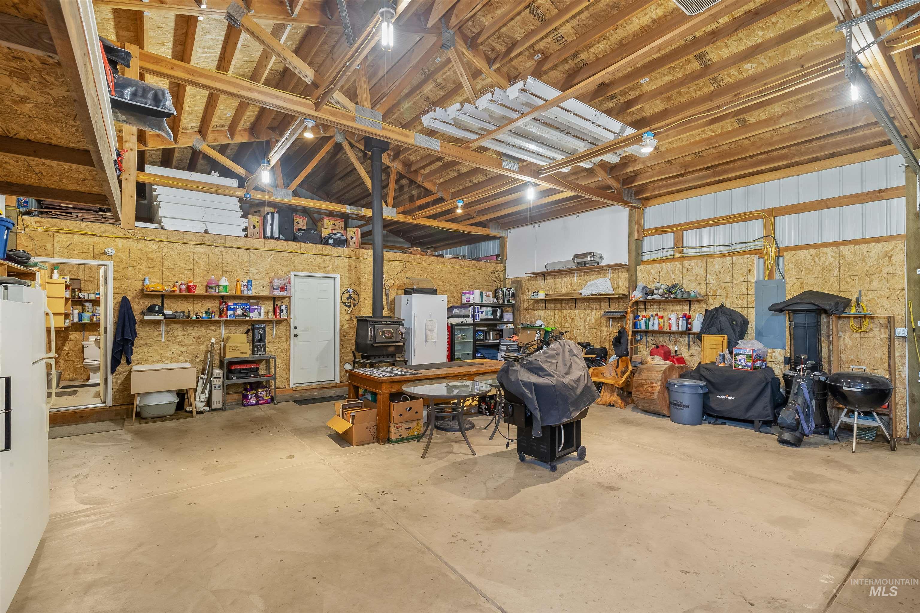 112 Main St Property Photo 35