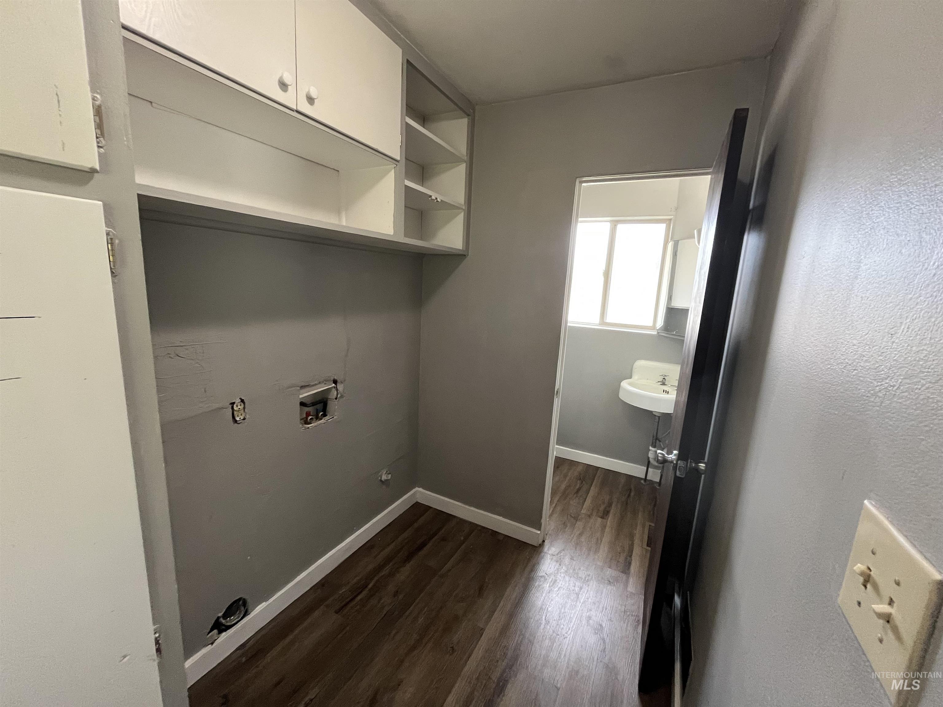 1340 Lawndale Property Photo 4
