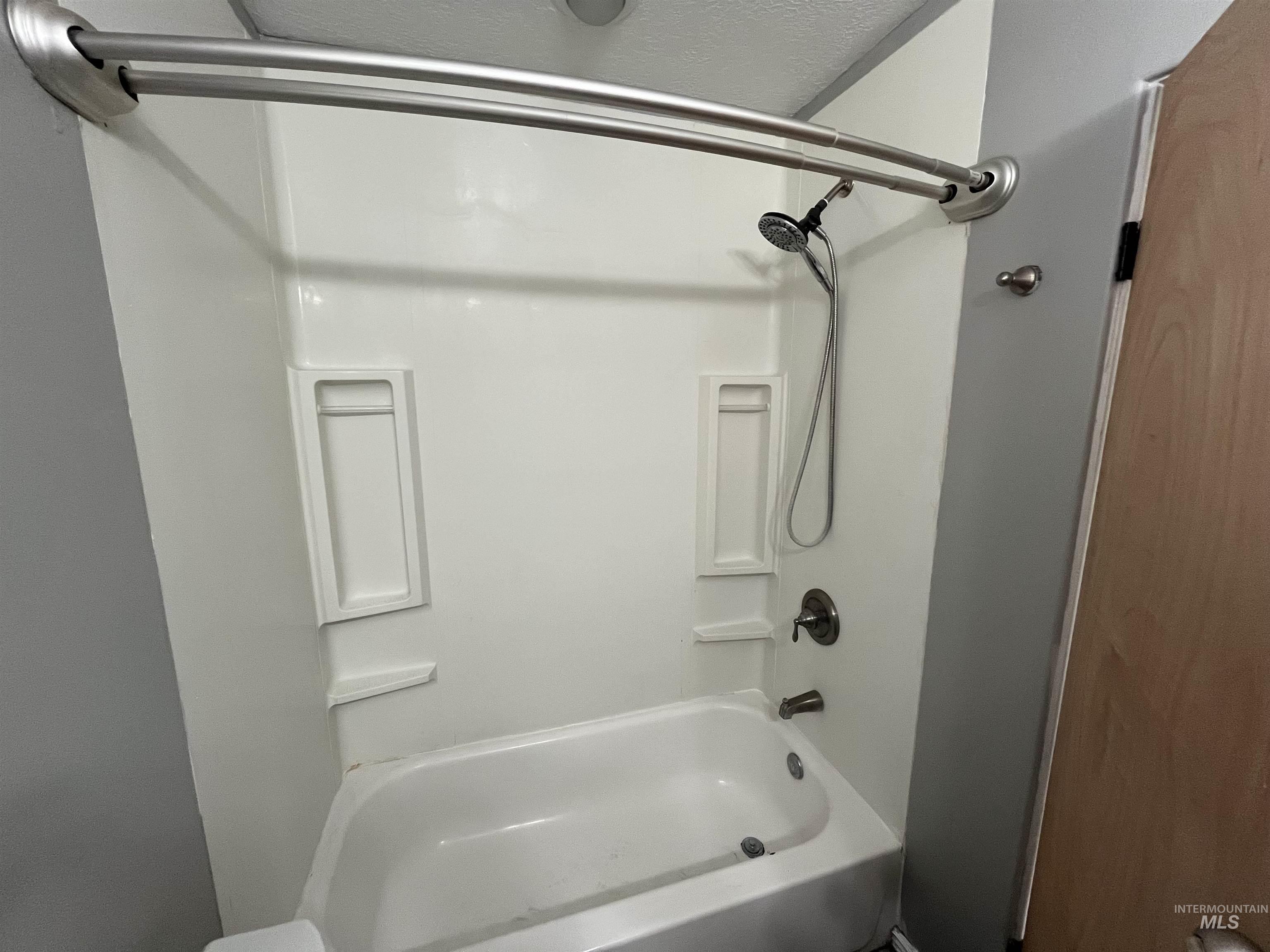 1340 Lawndale Property Photo 6