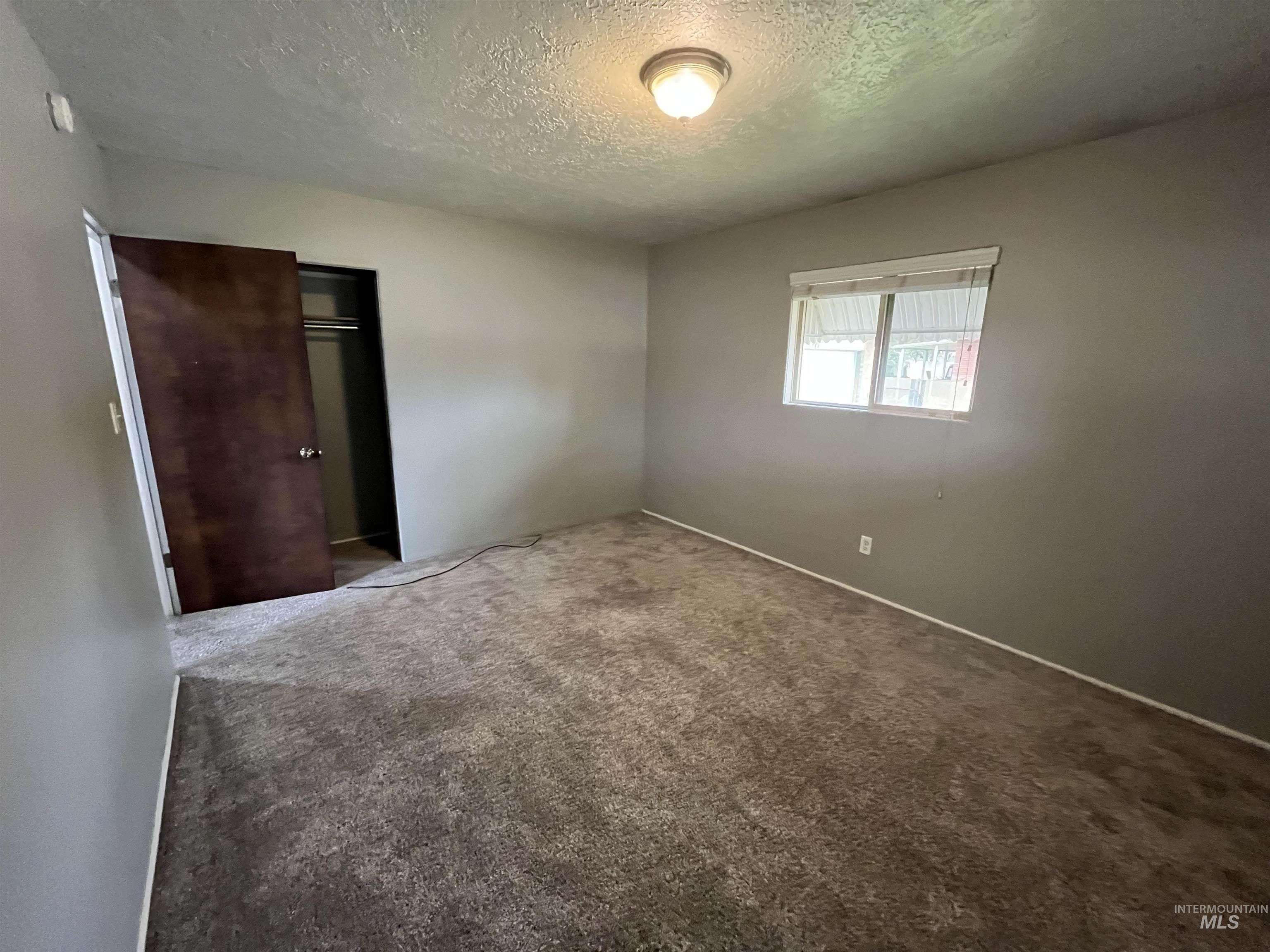 1340 Lawndale Property Photo 9