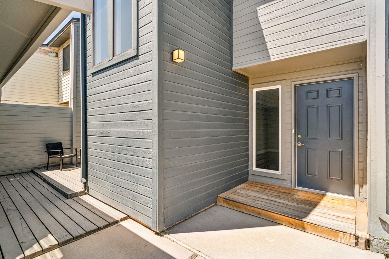 1496 W Storey St Property Photo 4