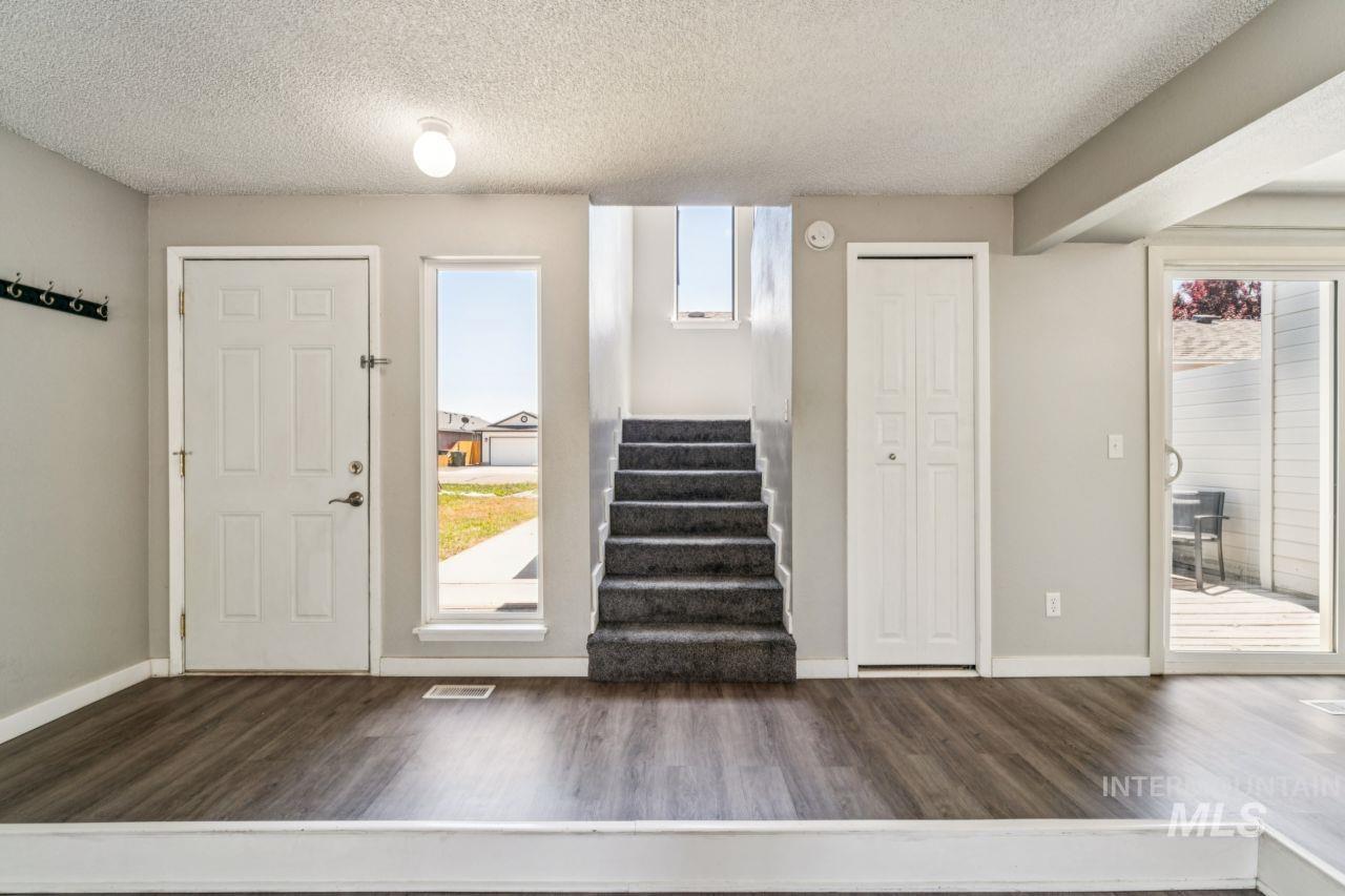 1496 W Storey St Property Photo 6